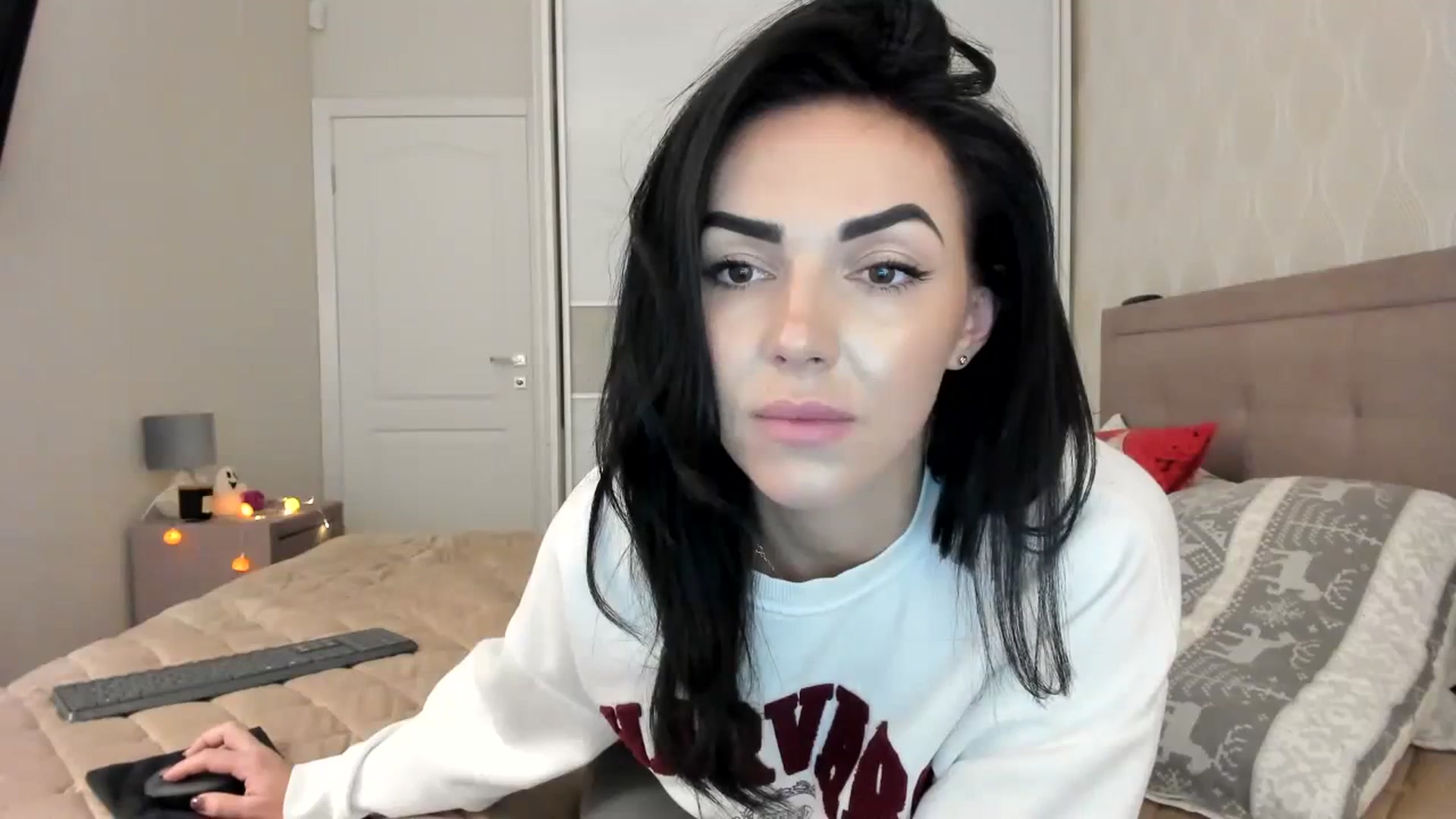 Gallery image thumbnail from MissNelly_'s myfreecams stream on, 10/27/2023, 14:06 image 16 of 20