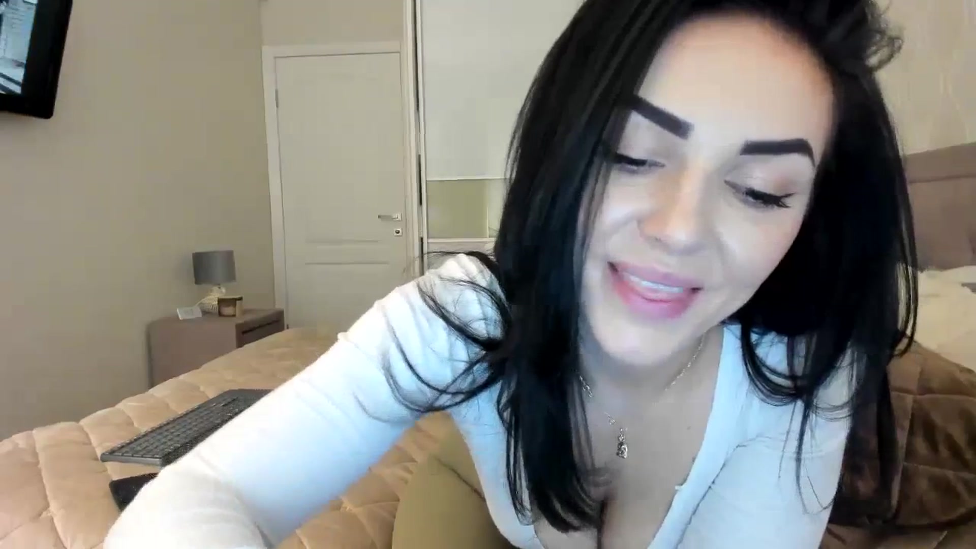 Gallery image thumbnail from MissNelly_'s myfreecams stream on, 10/31/2023, 13:11 image 5 of 20
