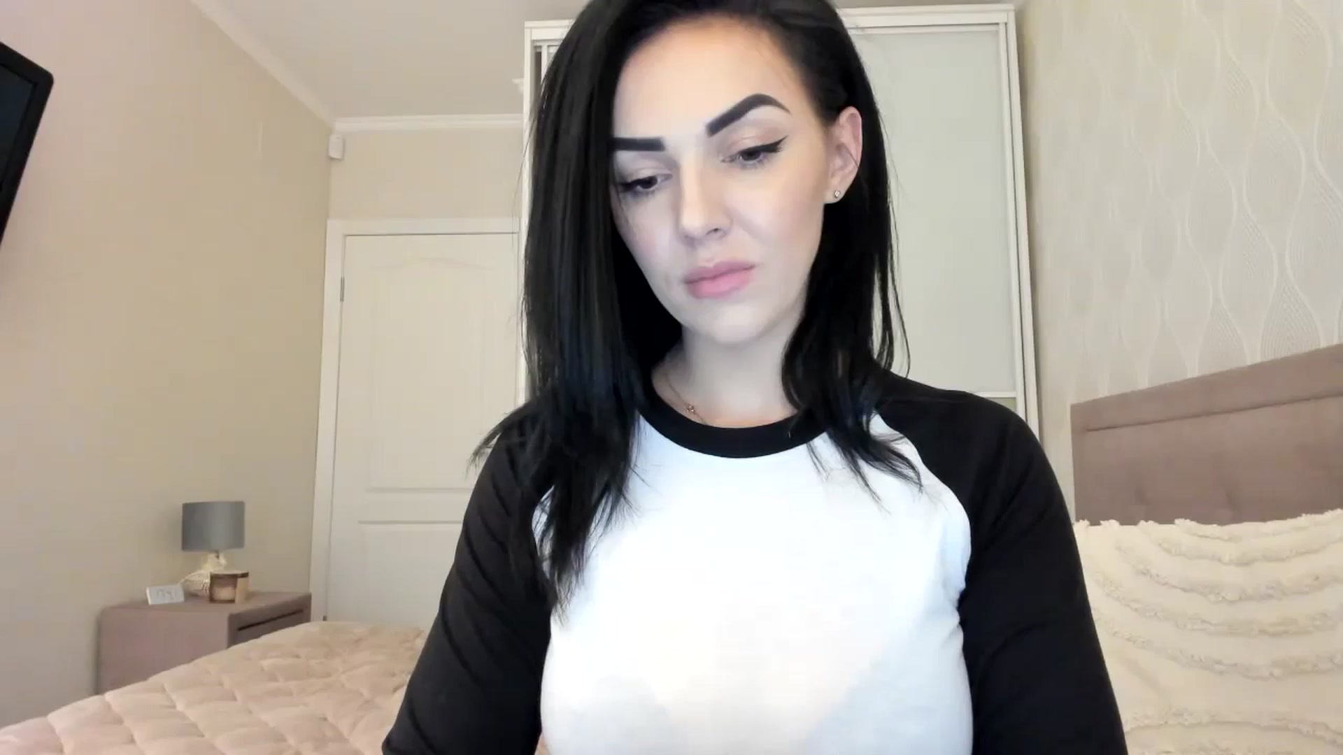 Gallery image thumbnail from MissNelly_'s myfreecams stream on, 10/31/2023, 15:53 image 17 of 20