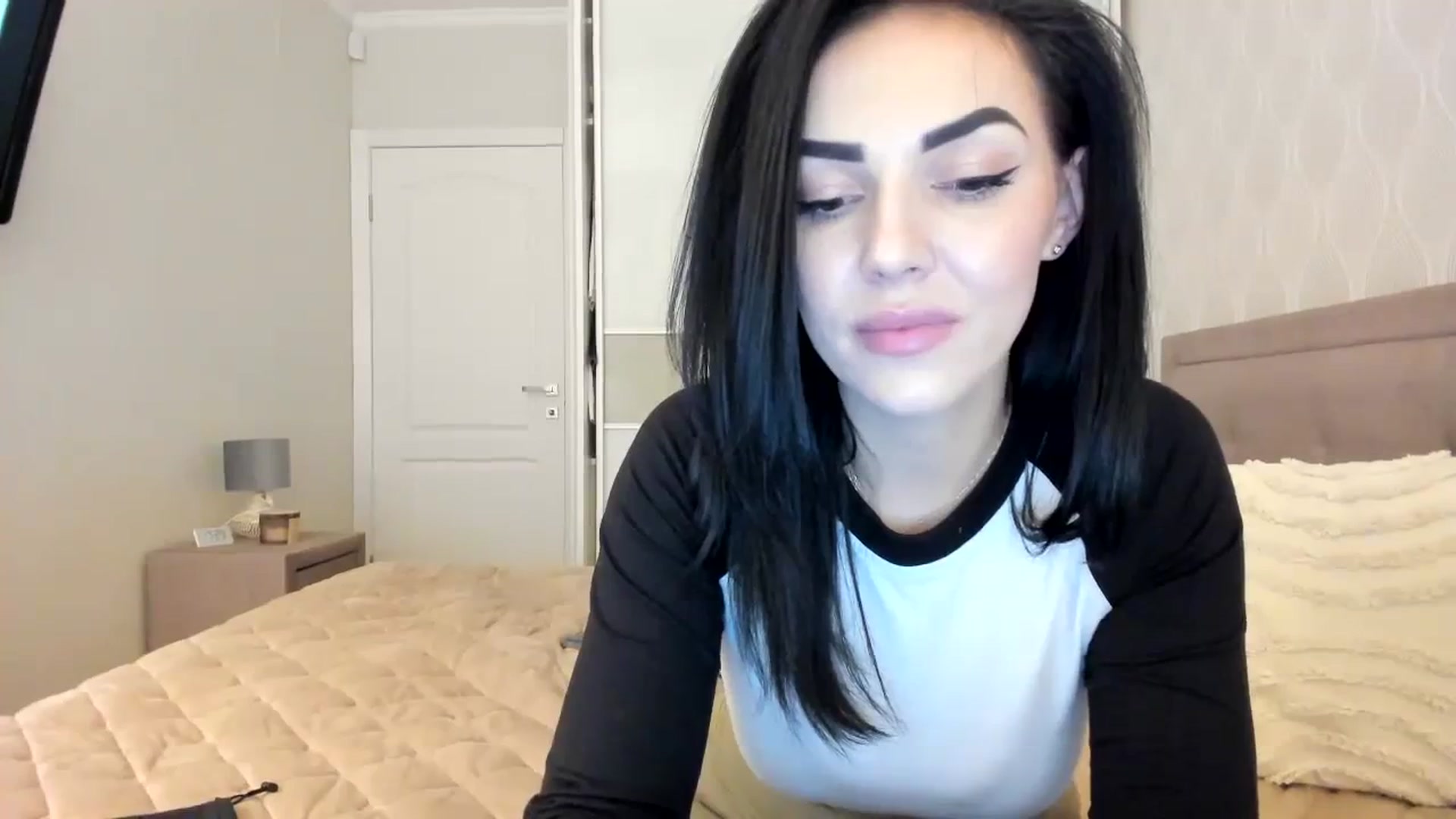 Gallery image thumbnail from MissNelly_'s myfreecams stream on, 10/31/2023, 15:53 image 12 of 20