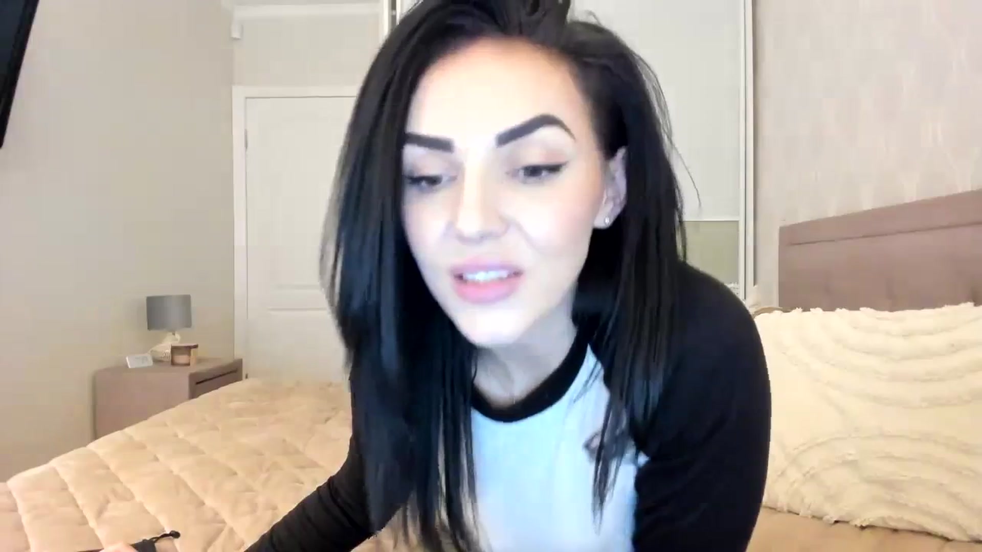Gallery image thumbnail from MissNelly_'s myfreecams stream on, 10/31/2023, 15:53 image 14 of 20