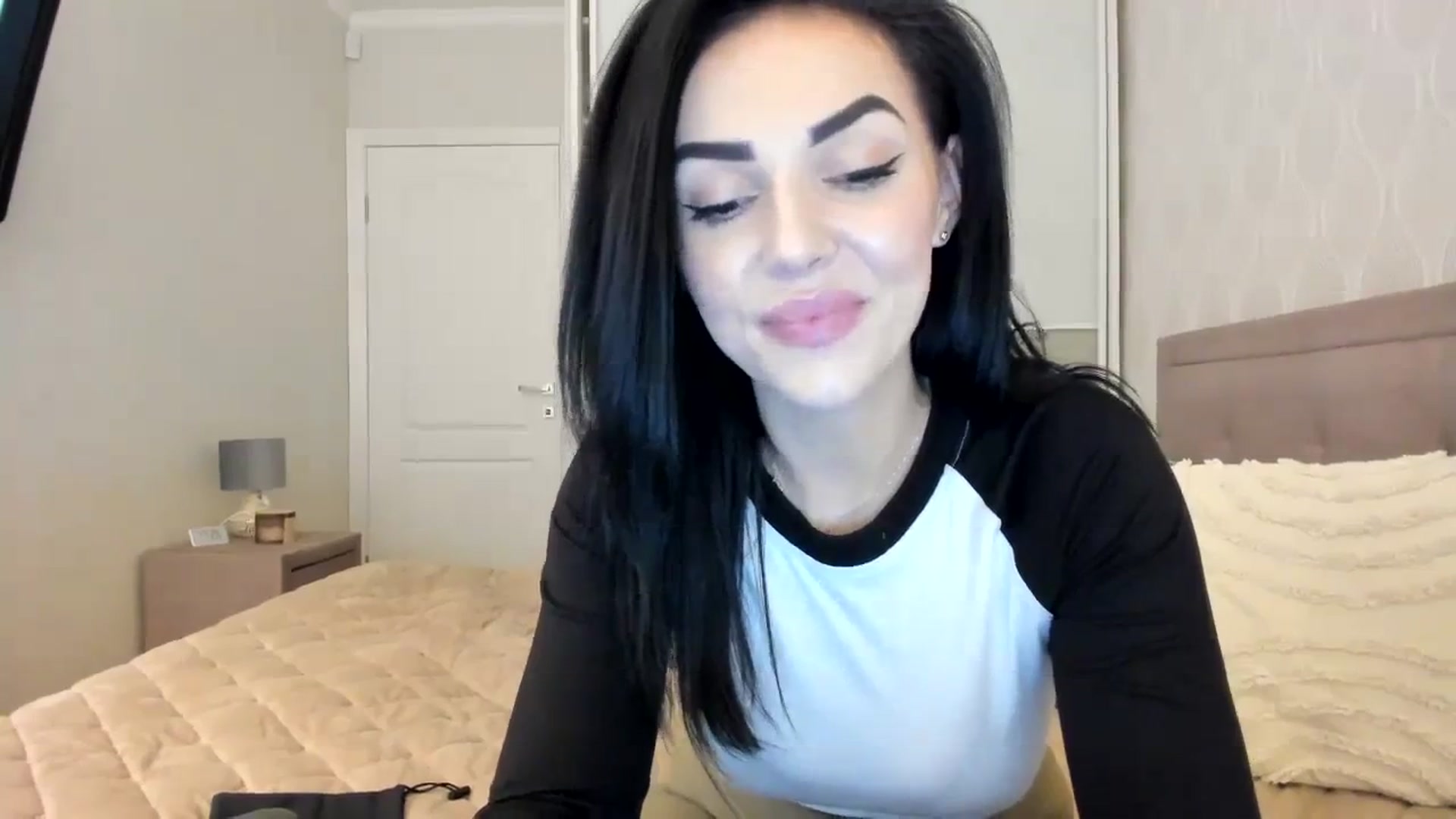 Gallery image thumbnail from MissNelly_'s myfreecams stream on, 10/31/2023, 15:53 image 11 of 20