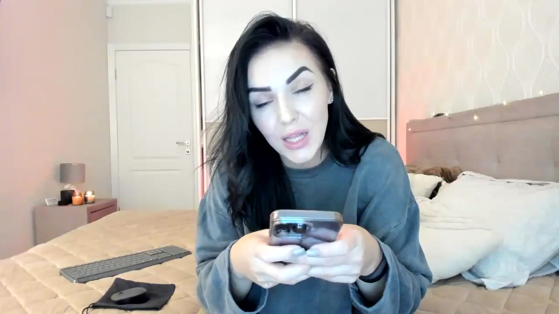 Gallery image thumbnail from MissNelly_'s myfreecams stream on, 11/08/2023, 12:43 image 9 of 20
