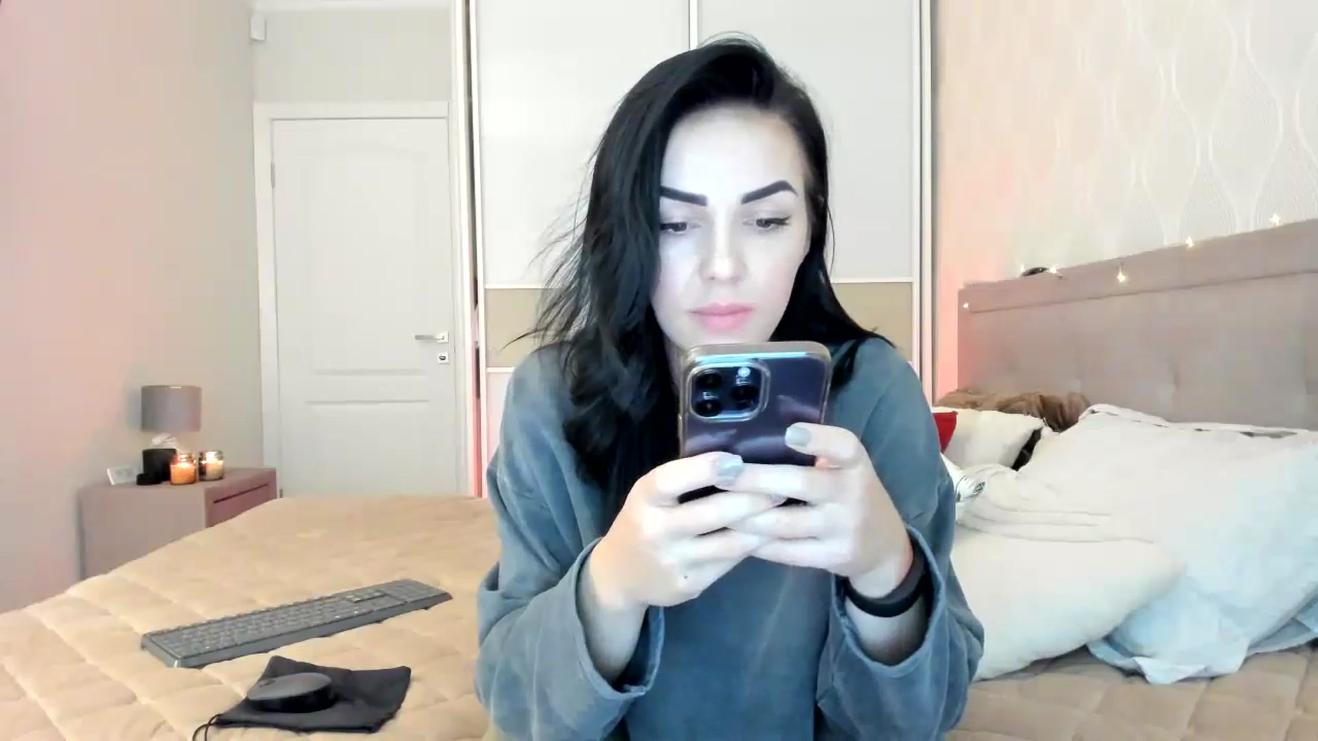 Gallery image thumbnail from MissNelly_'s myfreecams stream on, 11/08/2023, 12:43 image 12 of 20