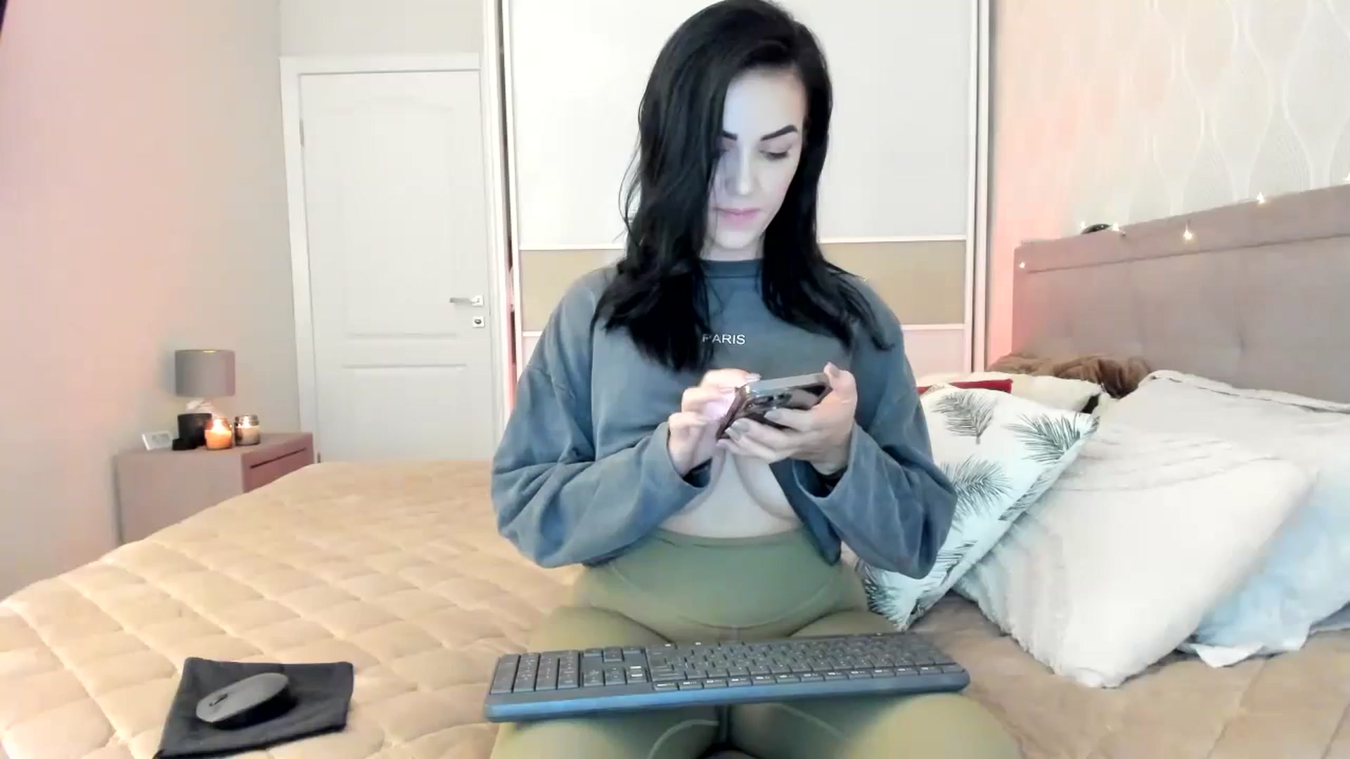 Gallery image thumbnail from MissNelly_'s myfreecams stream on, 11/08/2023, 13:31 image 8 of 20