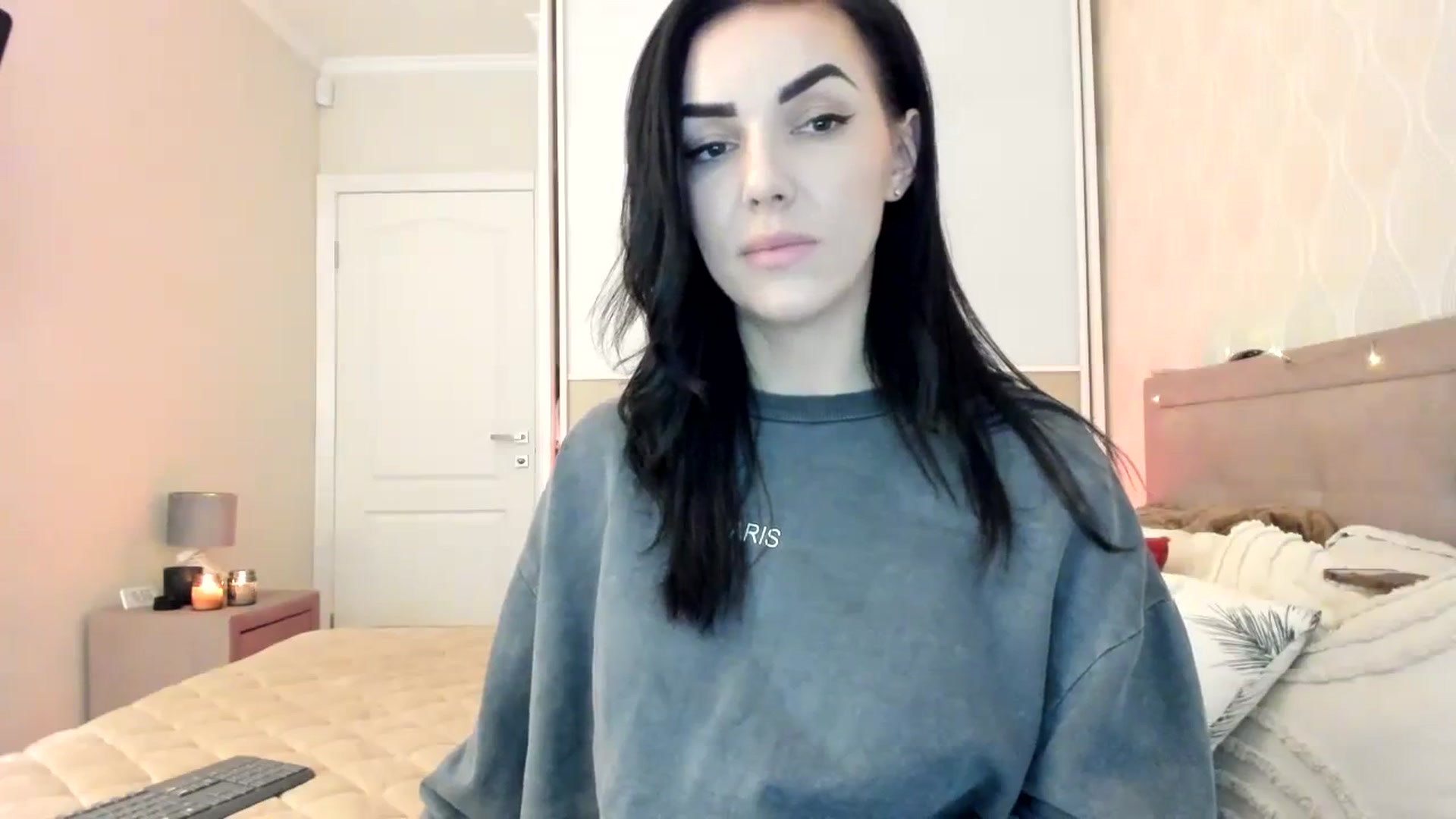 Gallery image thumbnail from MissNelly_'s myfreecams stream on, 11/08/2023, 14:01 image 17 of 20