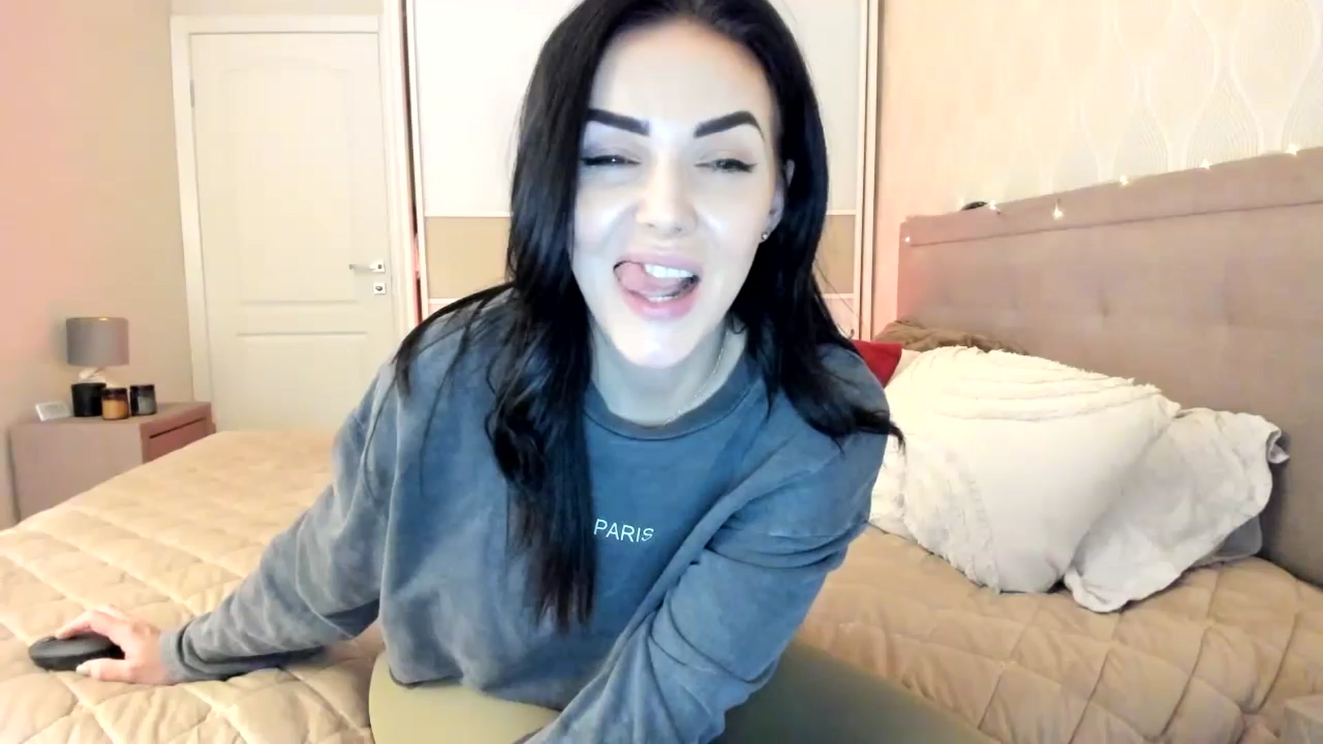 Gallery image thumbnail from MissNelly_'s myfreecams stream on, 11/08/2023, 17:53 image 3 of 20