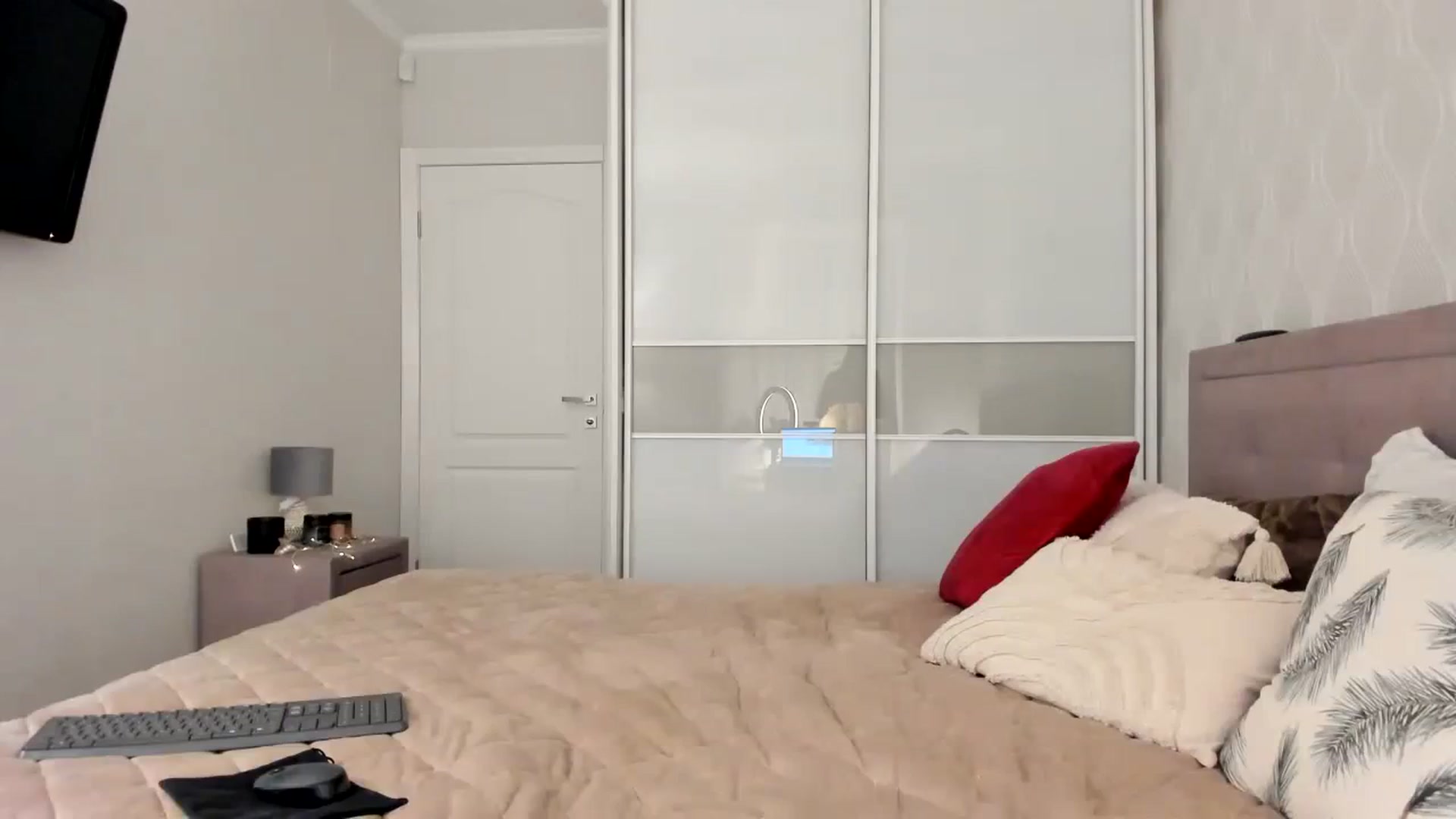 Gallery image thumbnail from MissNelly_'s myfreecams stream on, 11/10/2023, 15:34 image 14 of 20
