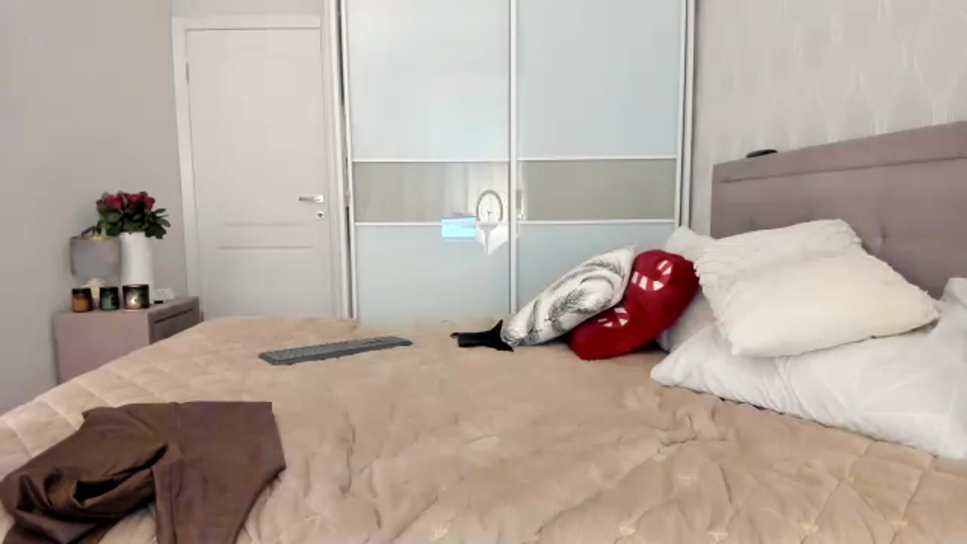 Gallery image thumbnail from MissNelly_'s myfreecams stream on, 11/13/2023, 13:14 image 6 of 20