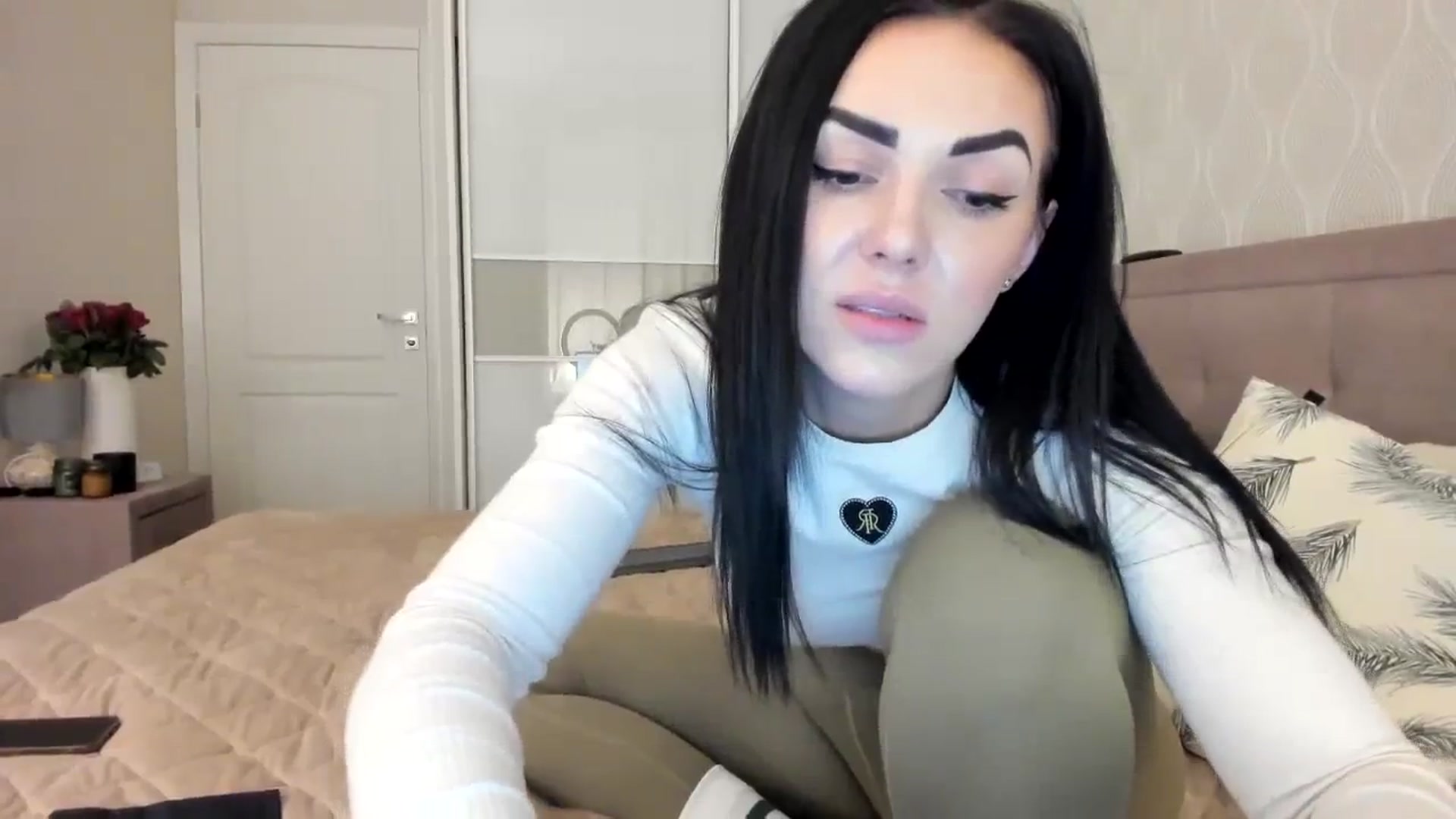 Gallery image thumbnail from MissNelly_'s myfreecams stream on, 11/14/2023, 16:49 image 8 of 20