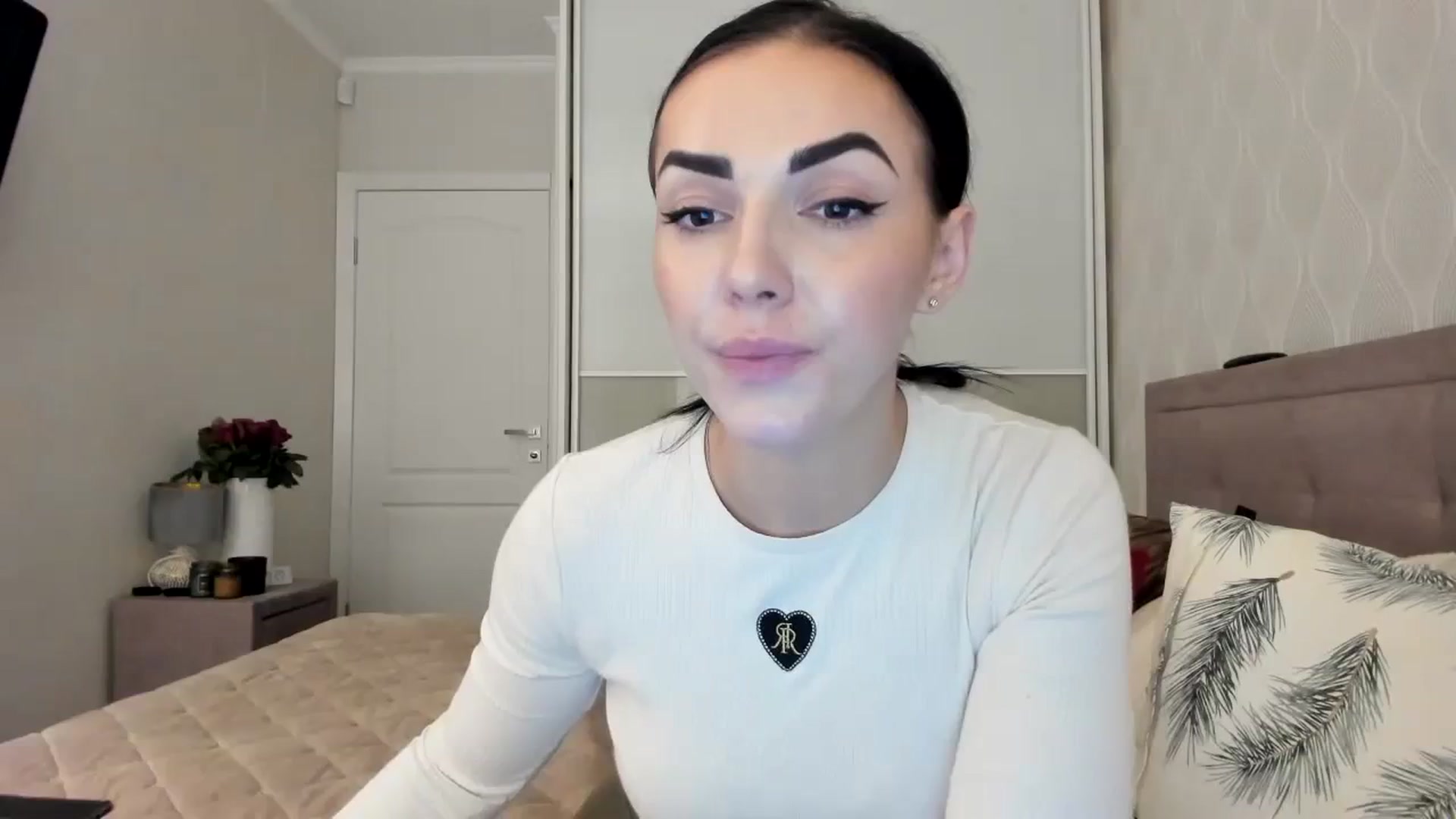 Gallery image thumbnail from MissNelly_'s myfreecams stream on, 11/14/2023, 18:02 image 2 of 20