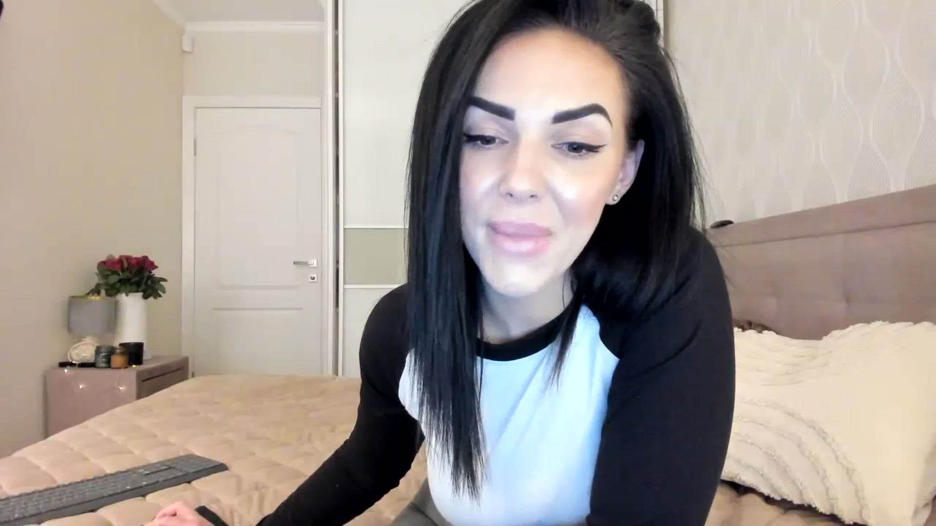 Gallery image thumbnail from MissNelly_'s myfreecams stream on, 11/15/2023, 17:37 image 20 of 20