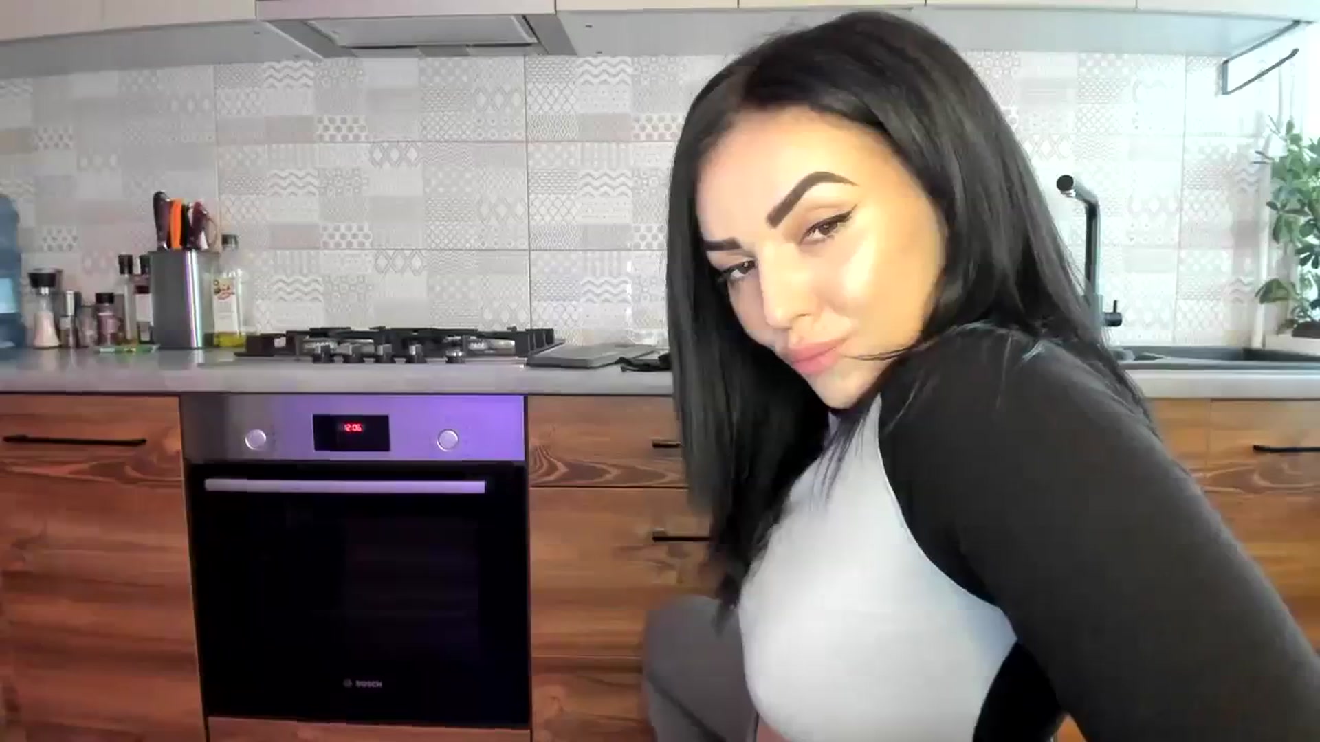 Gallery image thumbnail from MissNelly_'s myfreecams stream on, 11/16/2023, 11:33 image 5 of 20