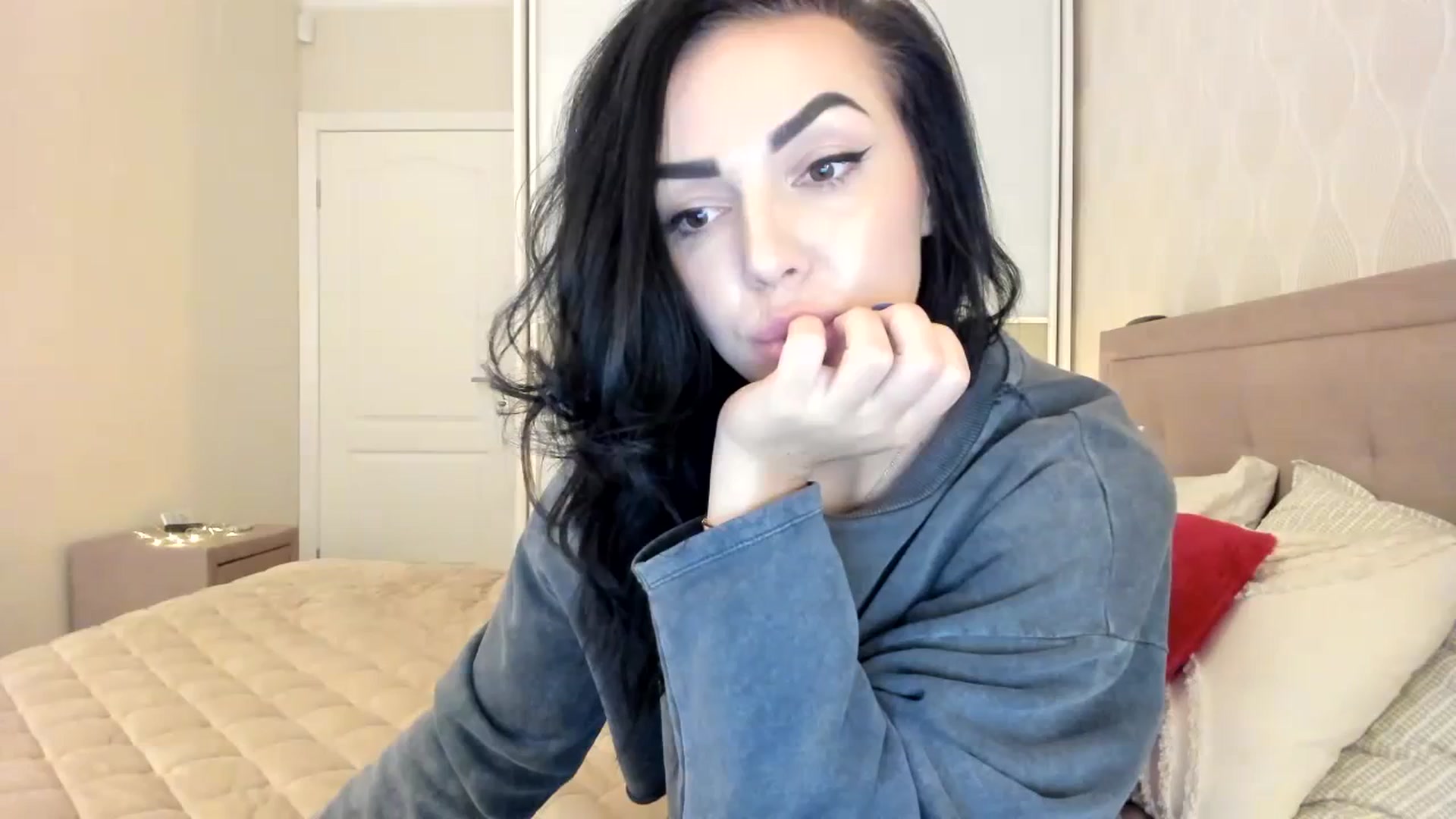 Gallery image thumbnail from MissNelly_'s myfreecams stream on, 11/23/2023, 14:50 image 1 of 20