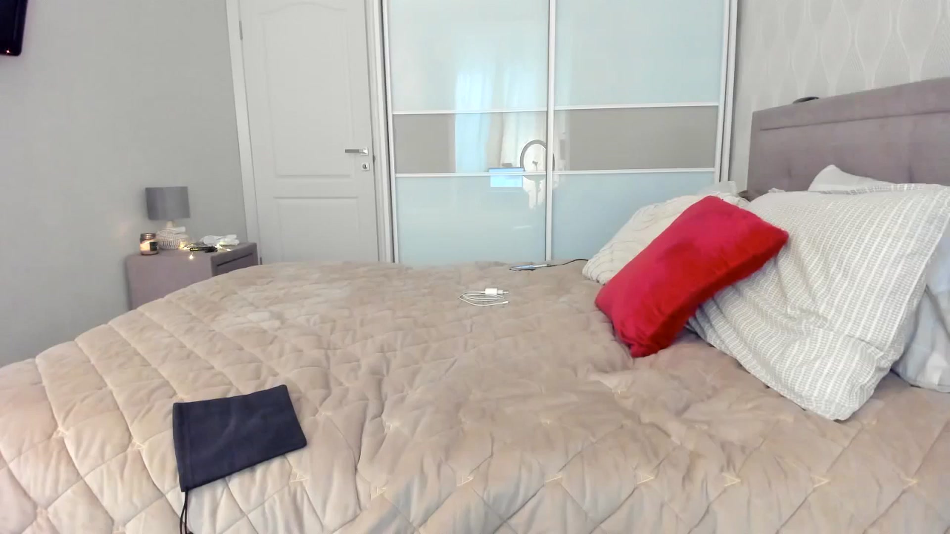 Gallery image thumbnail from MissNelly_'s myfreecams stream on, 11/26/2023, 12:43 image 10 of 20