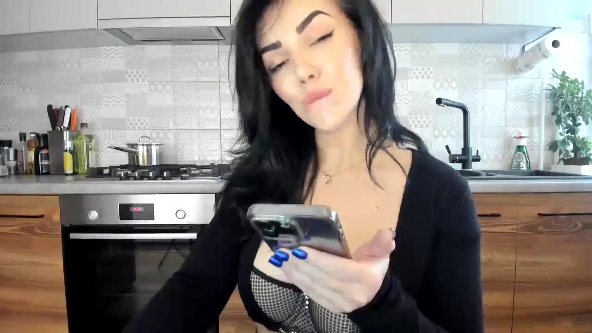 Gallery image thumbnail from MissNelly_'s myfreecams stream on, 11/29/2023, 13:03 image 13 of 20