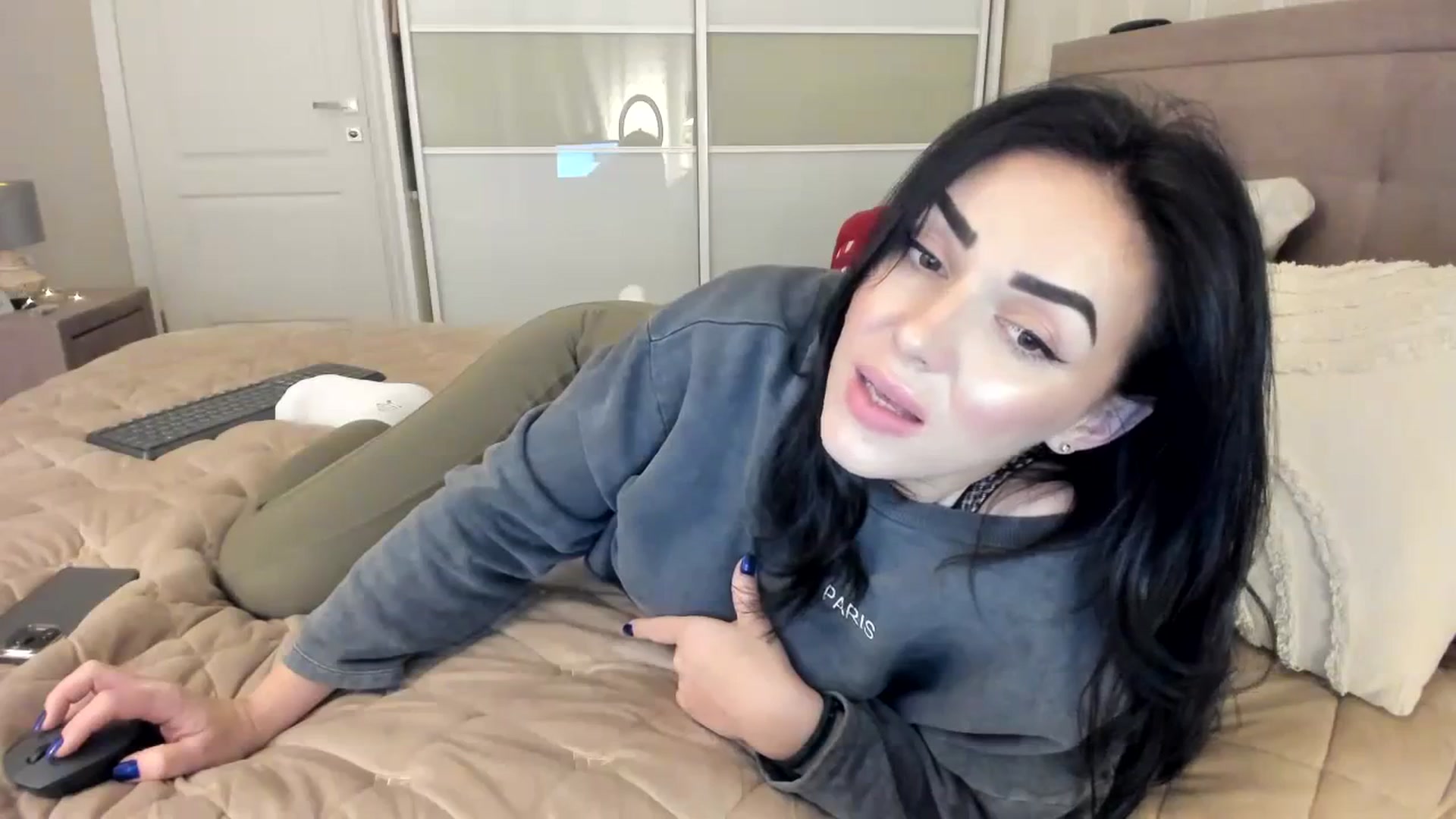 Gallery image thumbnail from MissNelly_'s myfreecams stream on, 11/29/2023, 17:00 image 14 of 20