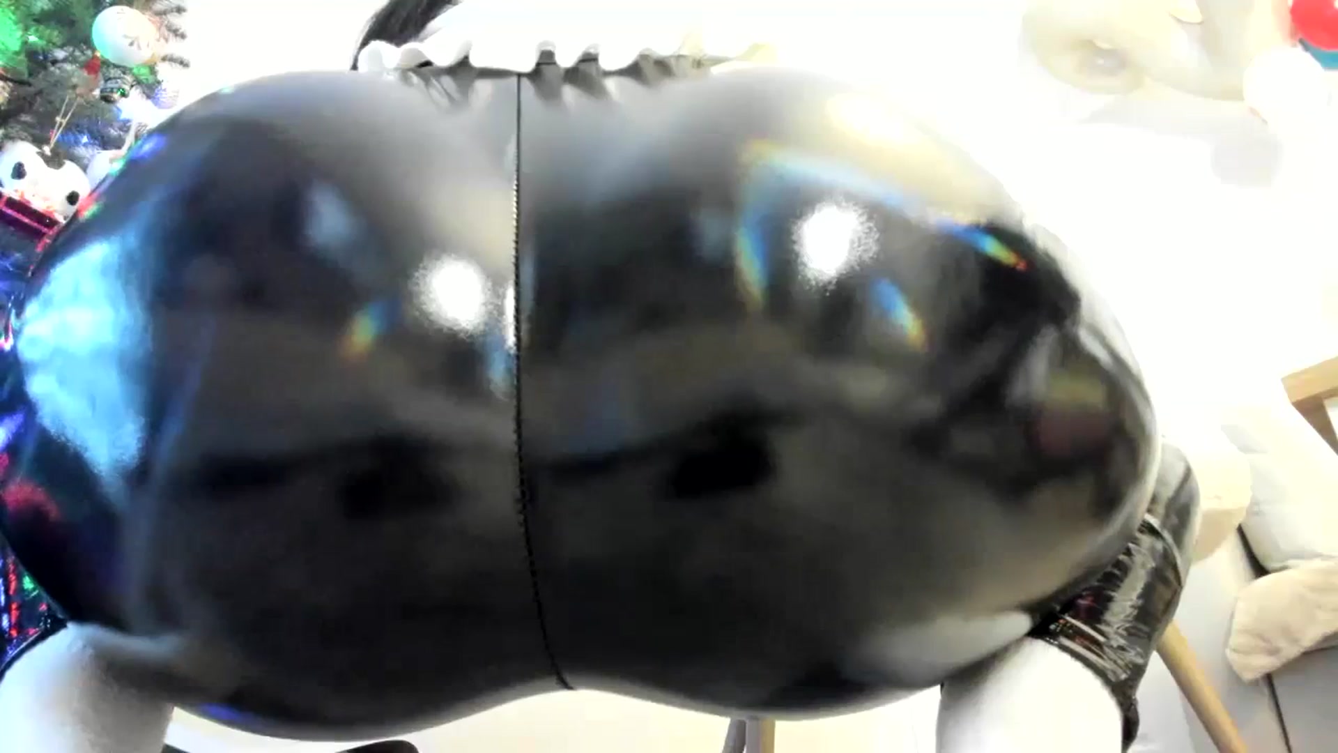 Gallery image thumbnail from MissNelly_'s myfreecams stream on, 12/01/2023, 24:02 image 14 of 20