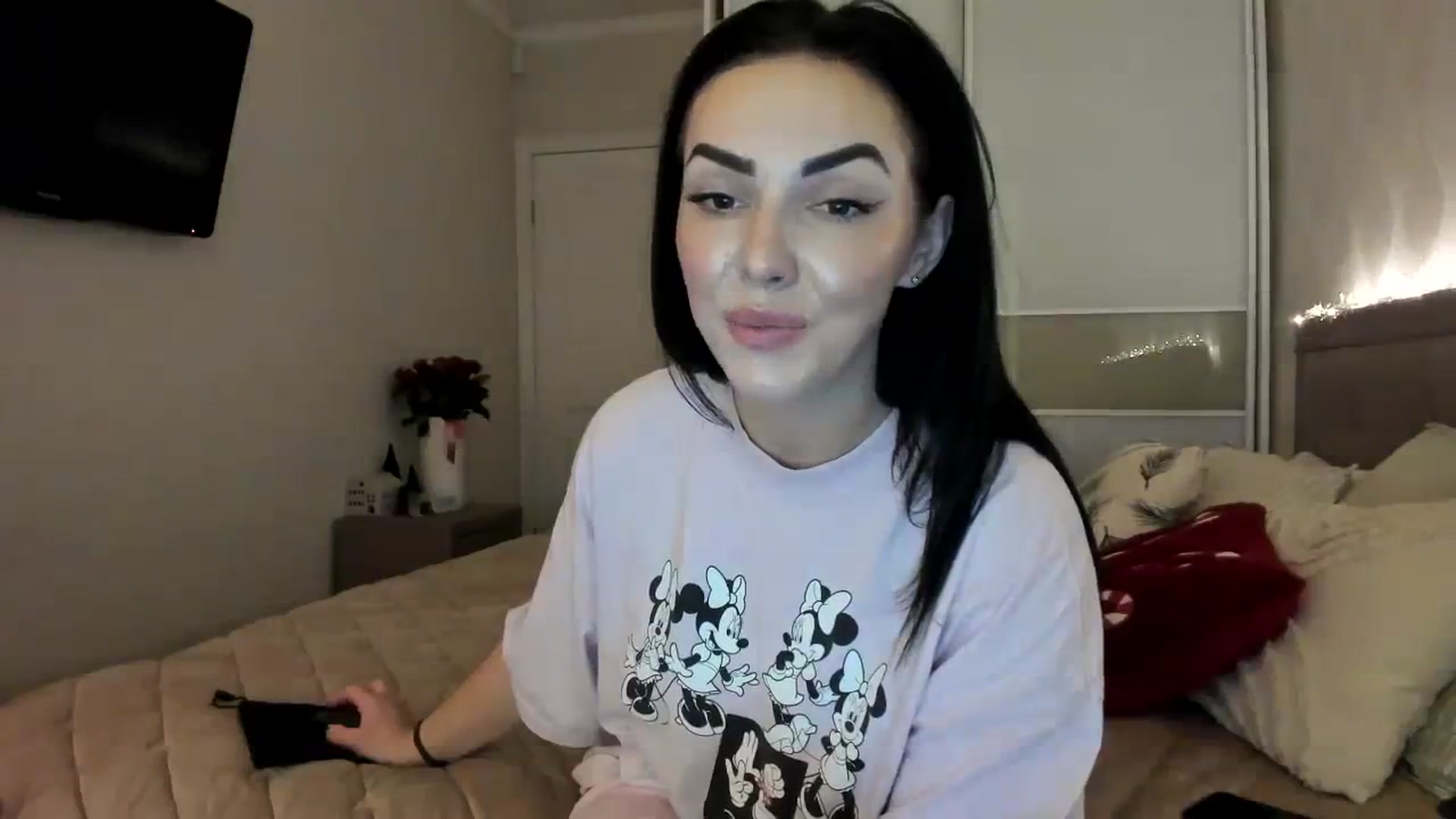 Gallery image thumbnail from MissNelly_'s myfreecams stream on, 12/08/2023, 15:46 image 2 of 20