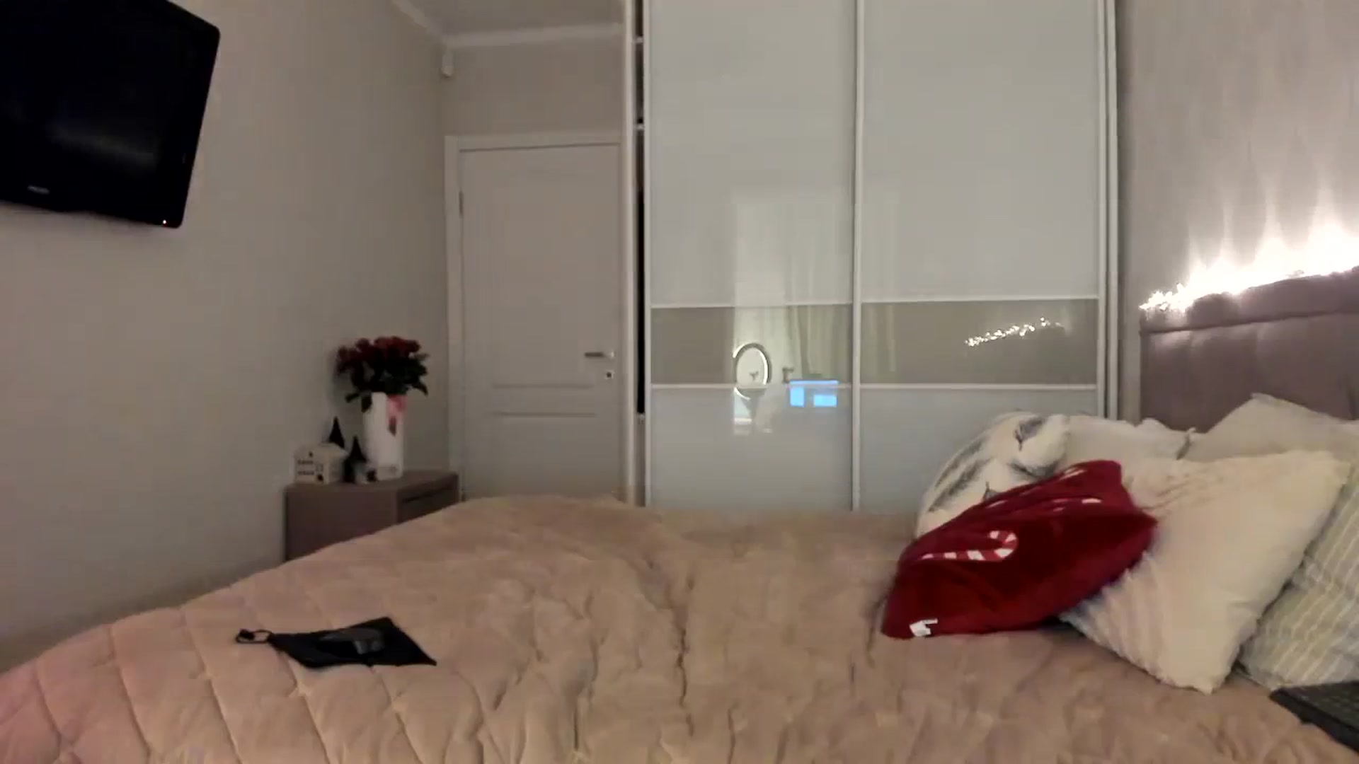 Gallery image thumbnail from MissNelly_'s myfreecams stream on, 12/08/2023, 15:46 image 11 of 20