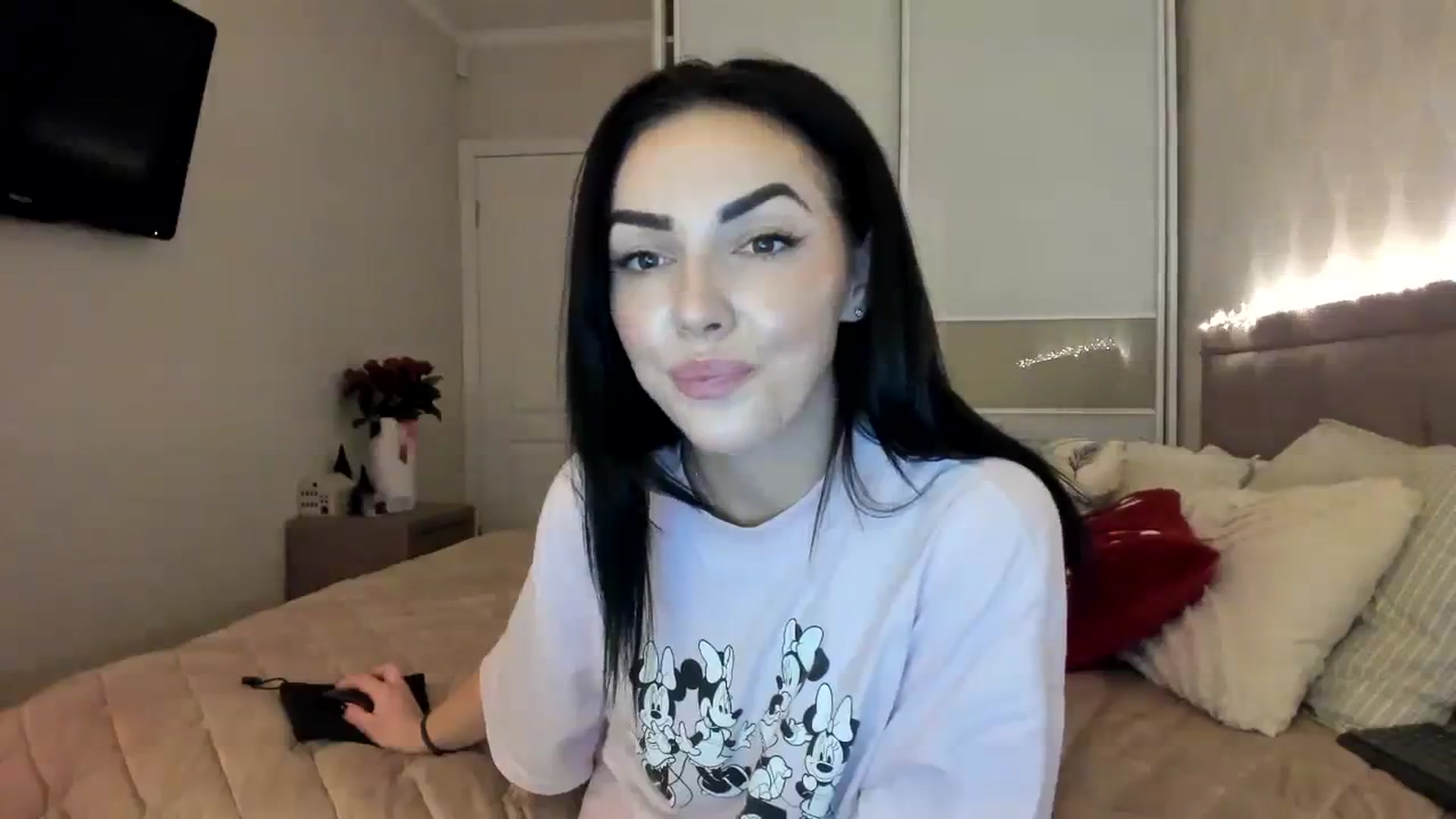 Gallery image thumbnail from MissNelly_'s myfreecams stream on, 12/08/2023, 15:46 image 18 of 20