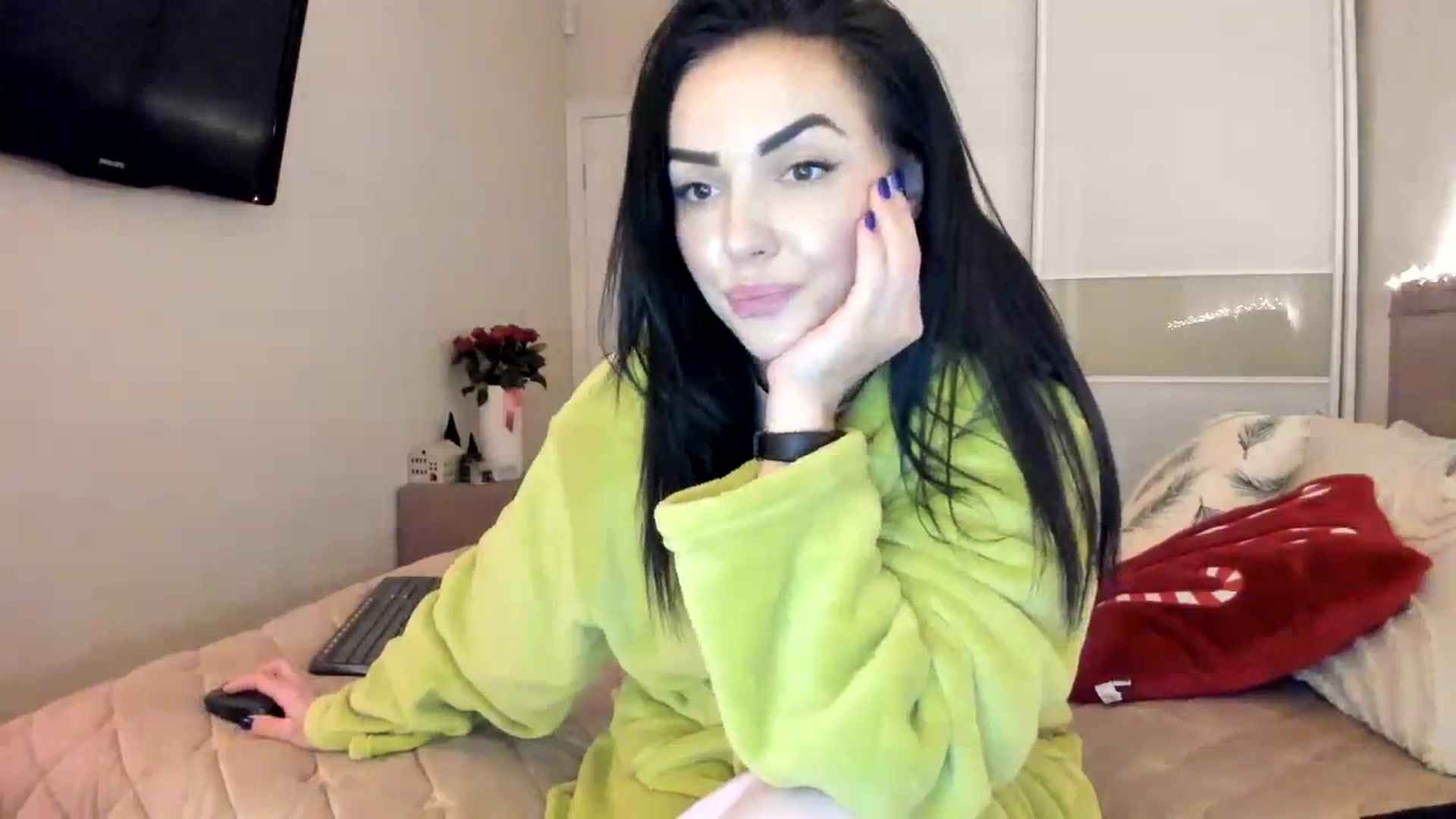 Gallery image thumbnail from MissNelly_'s myfreecams stream on, 12/08/2023, 16:44 image 13 of 20