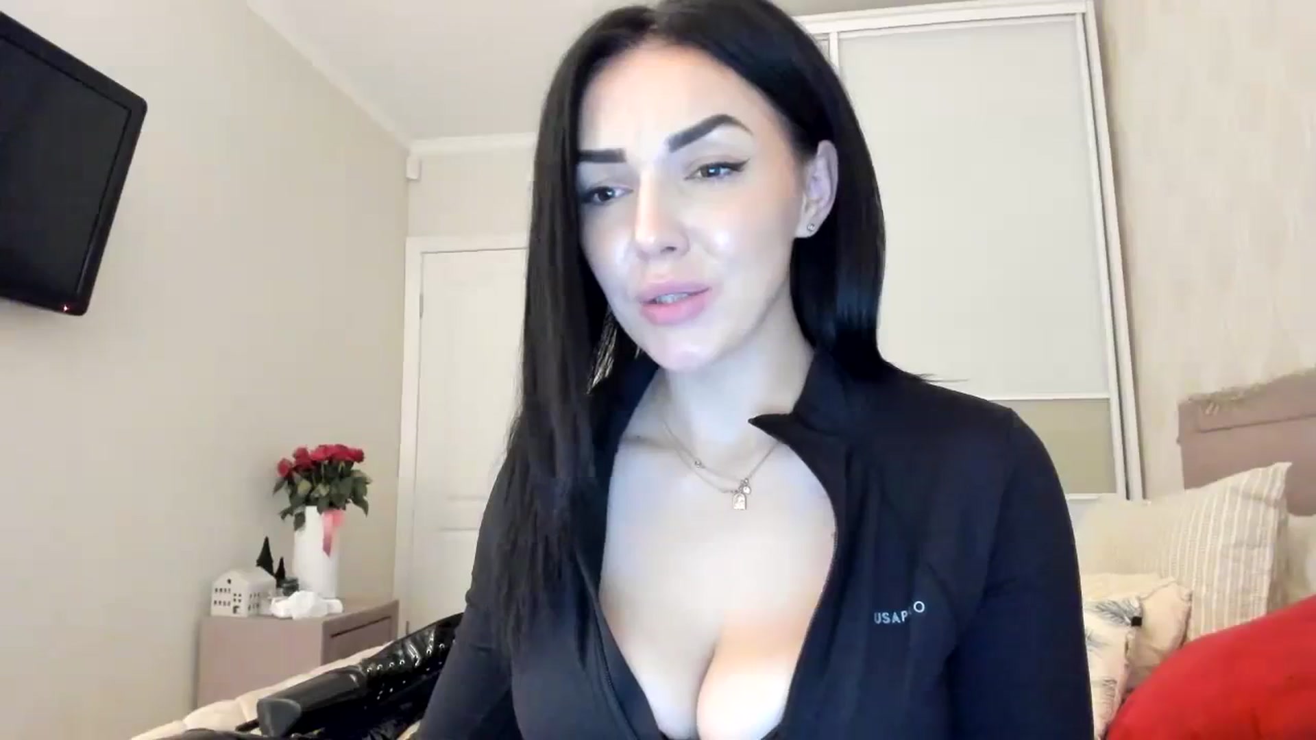 Gallery image thumbnail from MissNelly_'s myfreecams stream on, 12/09/2023, 16:21 image 13 of 20
