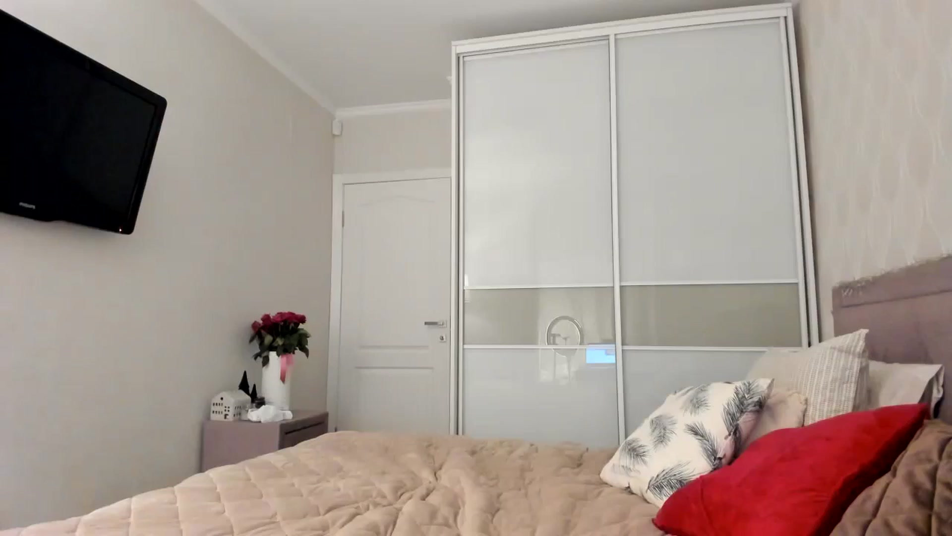 Gallery image thumbnail from MissNelly_'s myfreecams stream on, 12/09/2023, 16:21 image 3 of 20