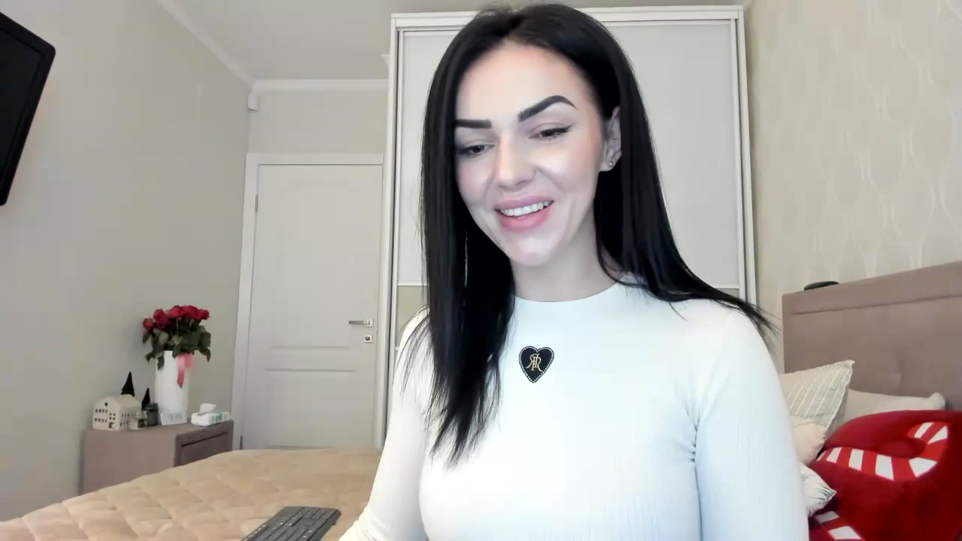 Gallery image thumbnail from MissNelly_'s myfreecams stream on, 12/10/2023, 12:31 image 6 of 20