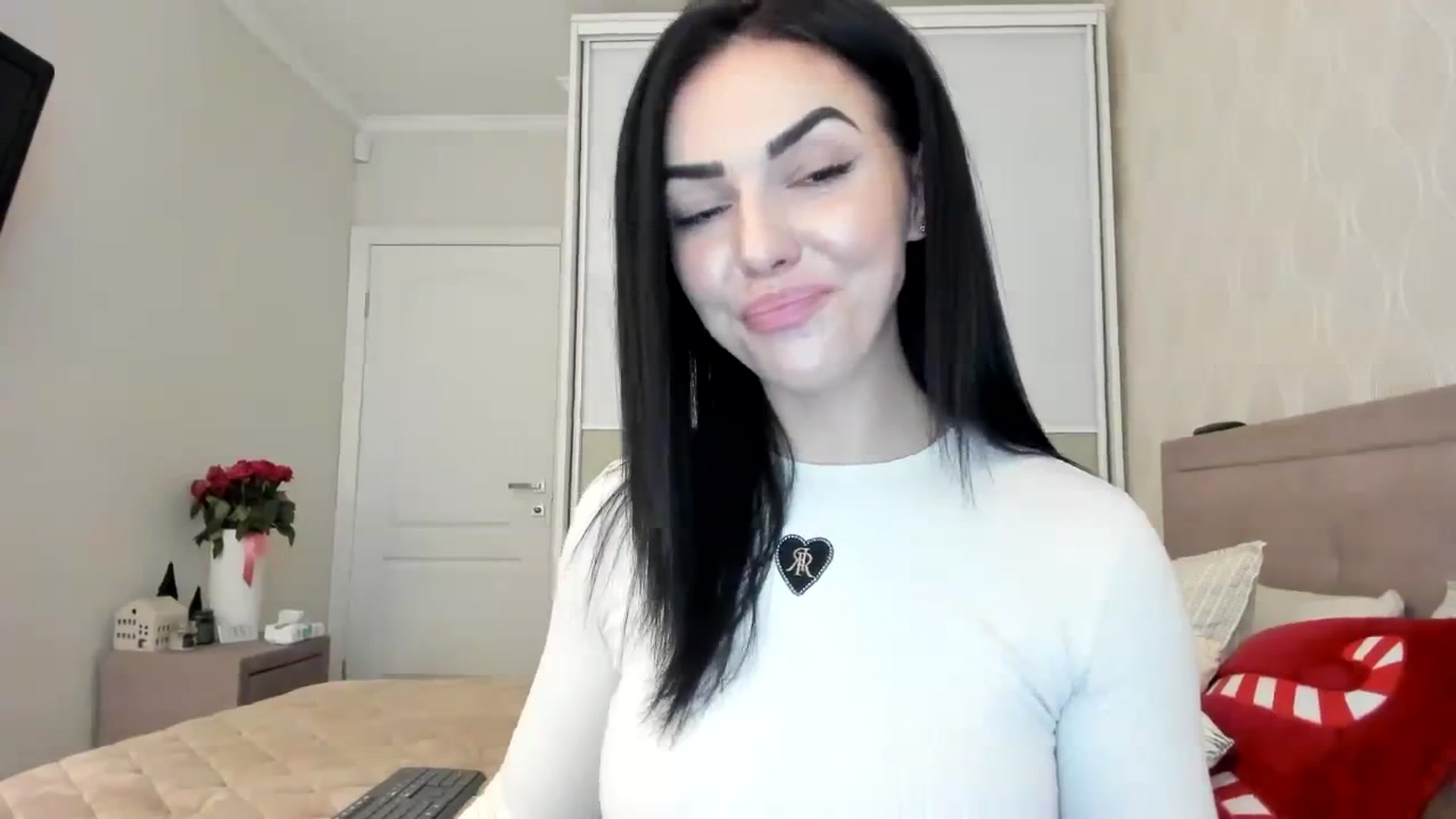 Gallery image thumbnail from MissNelly_'s myfreecams stream on, 12/10/2023, 12:31 image 7 of 20
