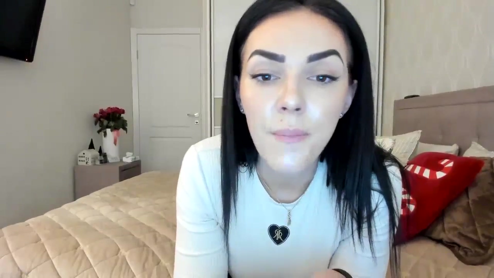 Gallery image thumbnail from MissNelly_'s myfreecams stream on, 12/10/2023, 13:18 image 16 of 20
