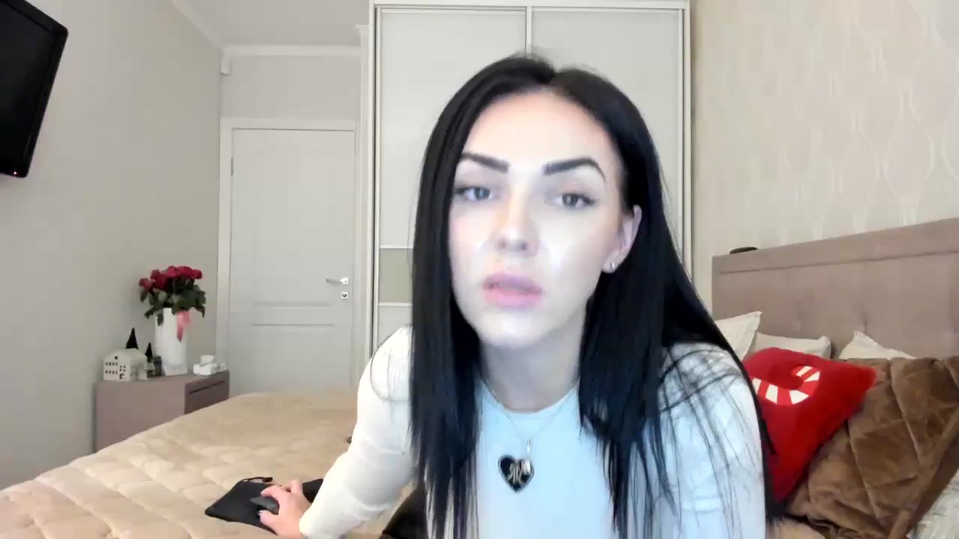 Gallery image thumbnail from MissNelly_'s myfreecams stream on, 12/10/2023, 13:18 image 8 of 20