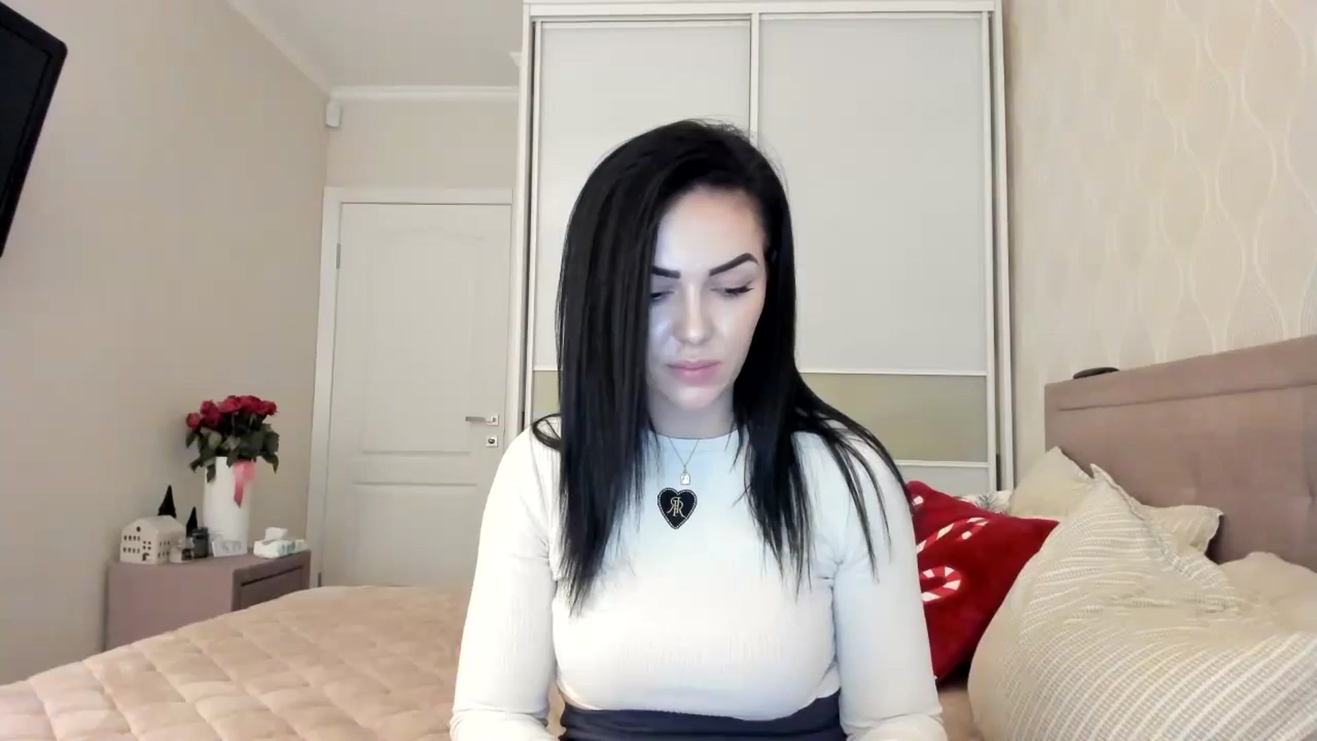 Gallery image thumbnail from MissNelly_'s myfreecams stream on, 12/10/2023, 15:18 image 14 of 20