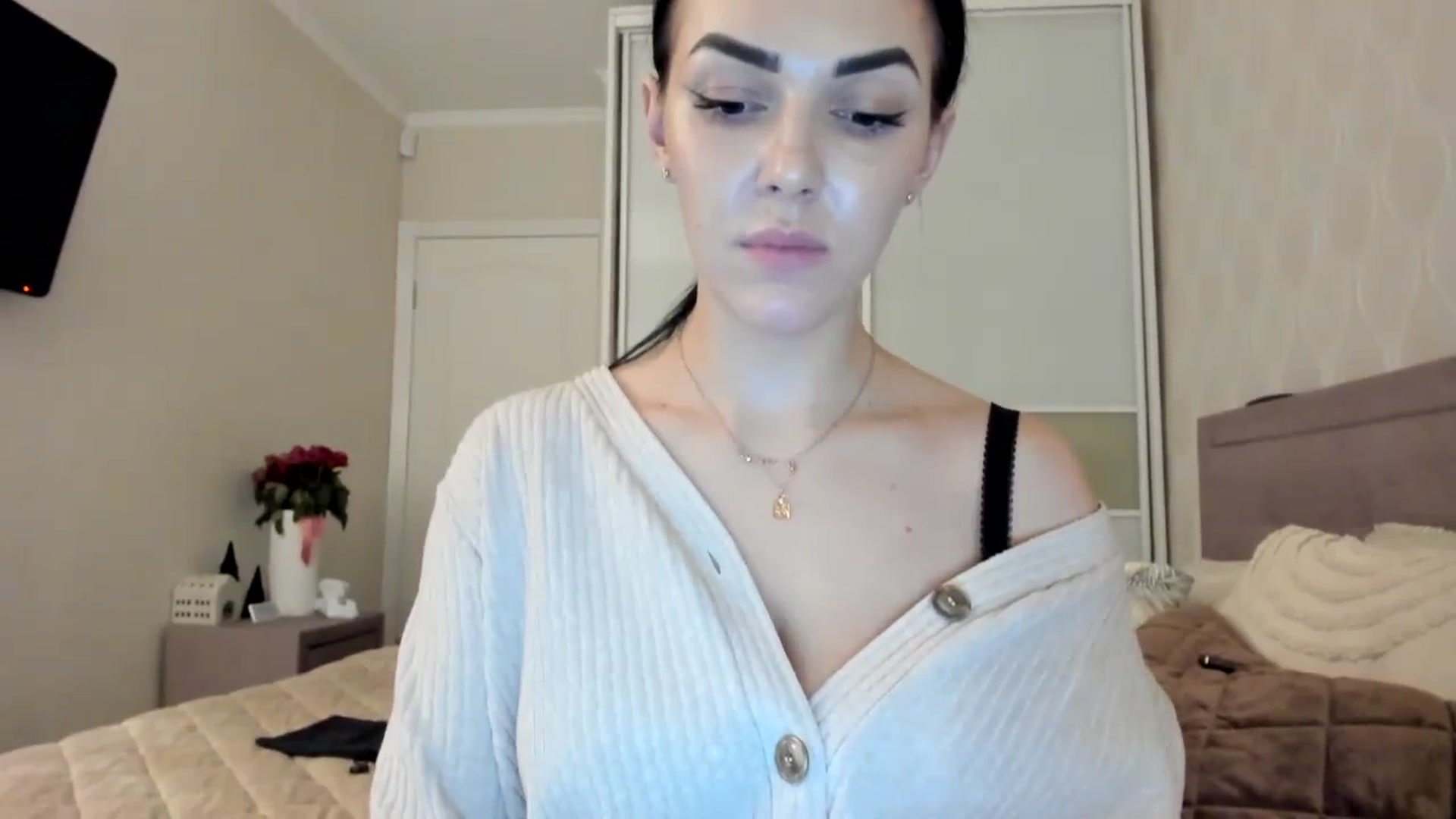Gallery image thumbnail from MissNelly_'s myfreecams stream on, 12/11/2023, 17:24 image 15 of 20
