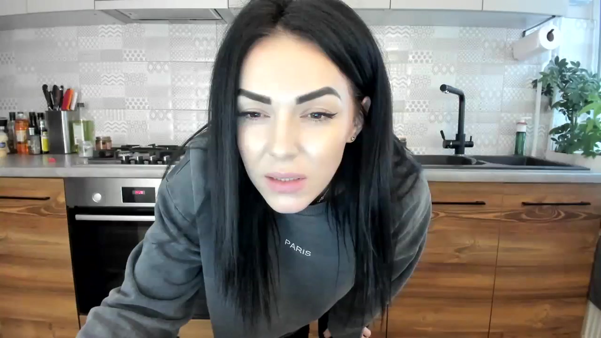 Gallery image thumbnail from MissNelly_'s myfreecams stream on, 12/12/2023, 13:30 image 1 of 20