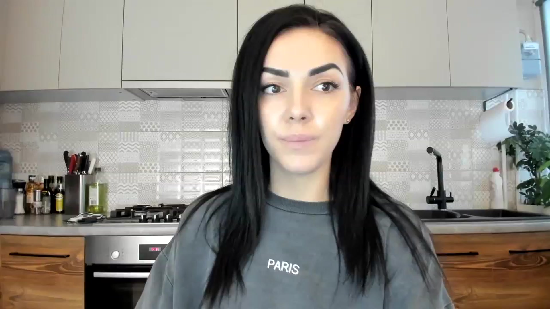 Gallery image thumbnail from MissNelly_'s myfreecams stream on, 12/13/2023, 12:45 image 7 of 20