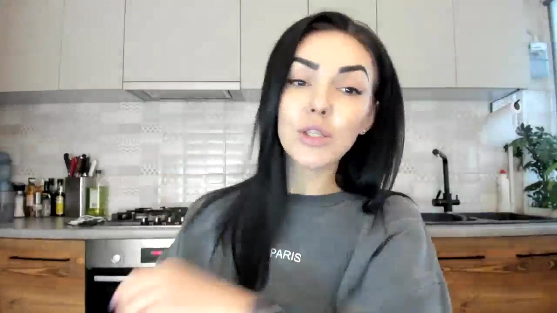 Gallery image thumbnail from MissNelly_'s myfreecams stream on, 12/13/2023, 12:45 image 10 of 20