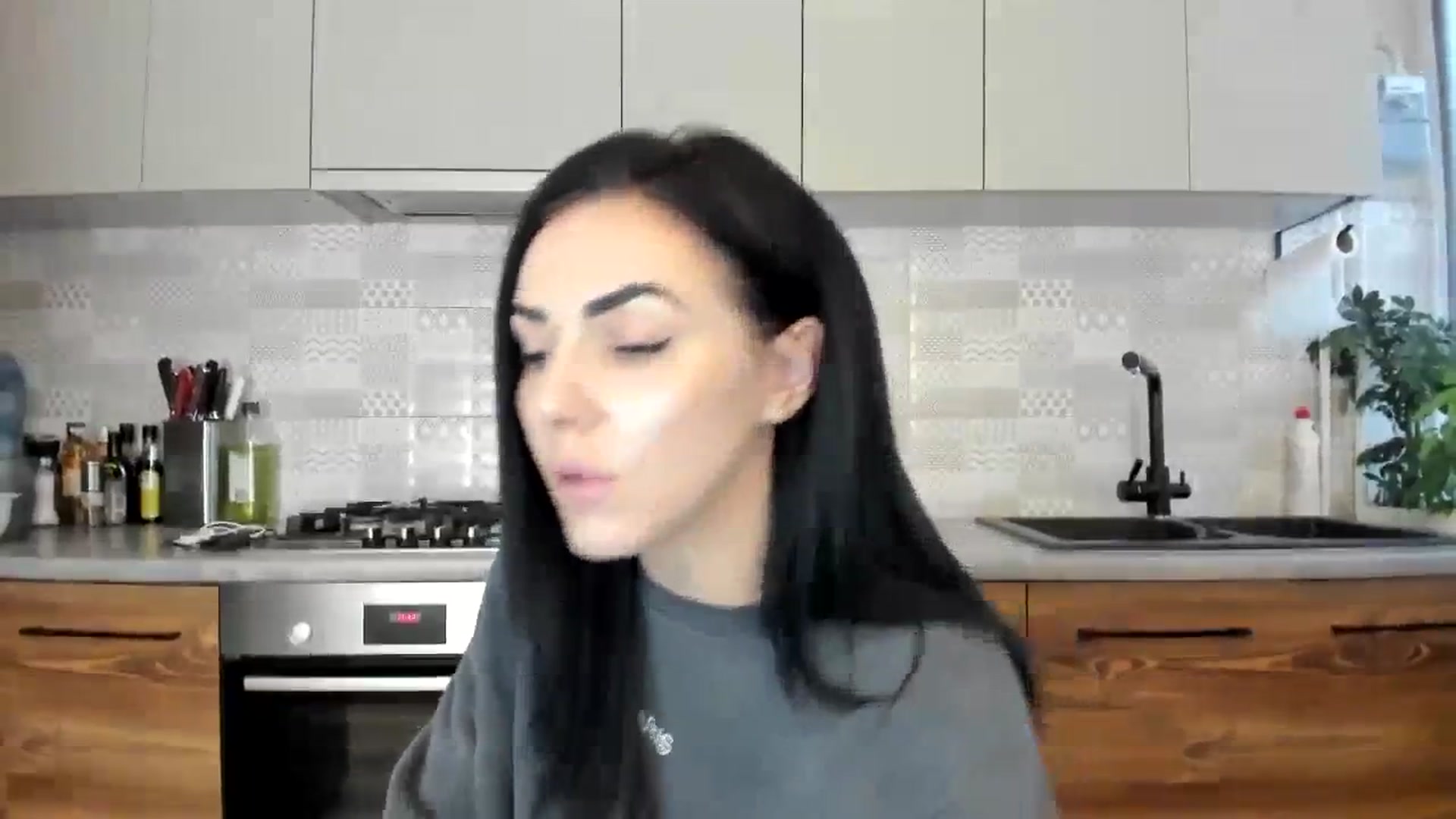 Gallery image thumbnail from MissNelly_'s myfreecams stream on, 12/13/2023, 12:45 image 2 of 20