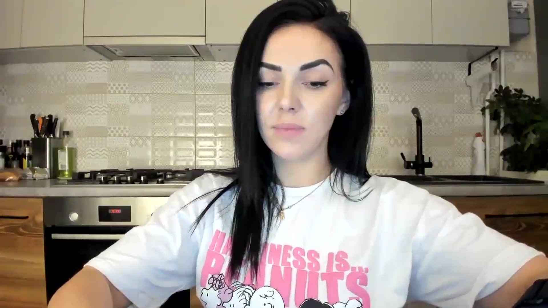 Gallery image thumbnail from MissNelly_'s myfreecams stream on, 12/13/2023, 17:24 image 13 of 20