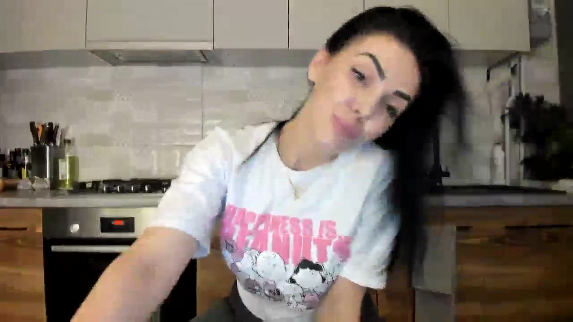 Gallery image thumbnail from MissNelly_'s myfreecams stream on, 12/13/2023, 17:24 image 5 of 20