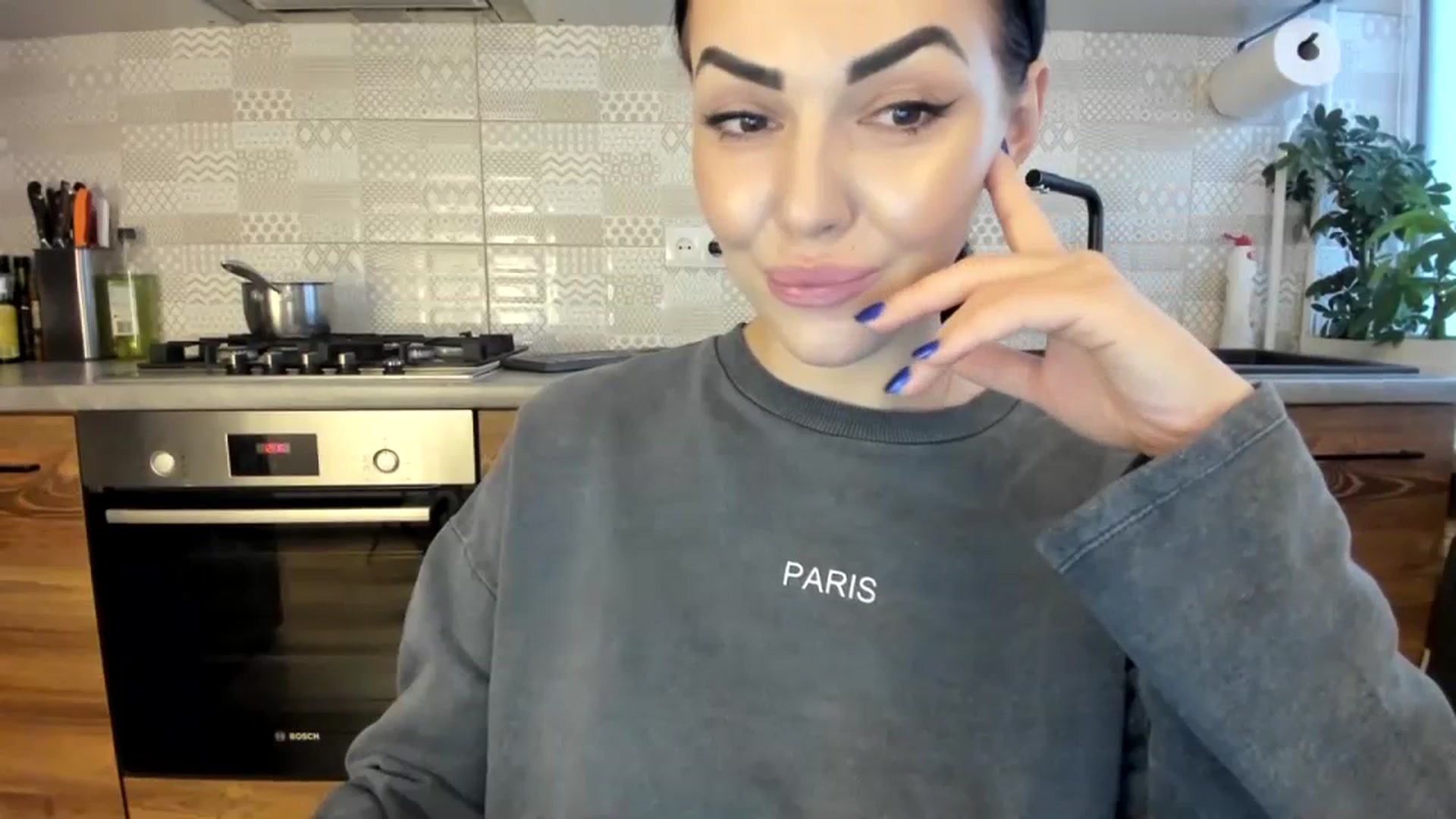 Gallery image thumbnail from MissNelly_'s myfreecams stream on, 12/14/2023, 10:42 image 14 of 20