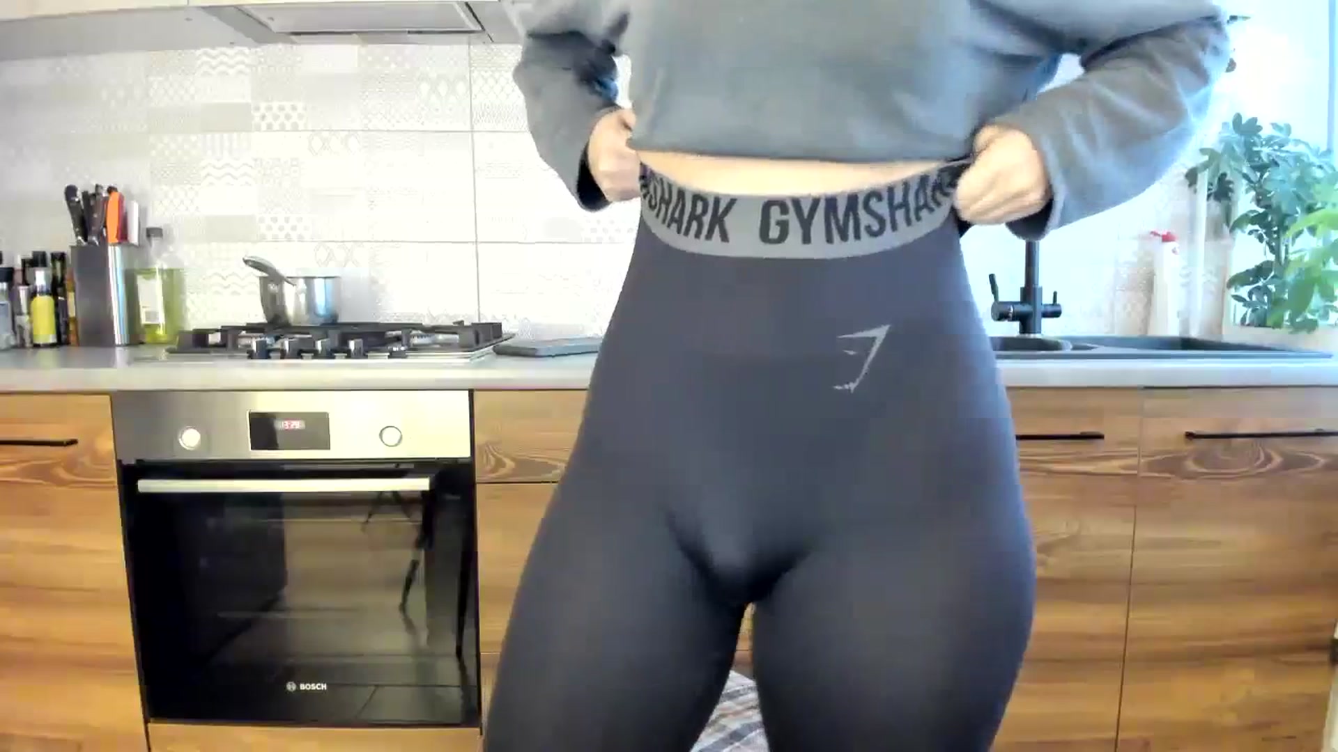 Gallery image thumbnail from MissNelly_'s myfreecams stream on, 12/14/2023, 11:42 image 16 of 20
