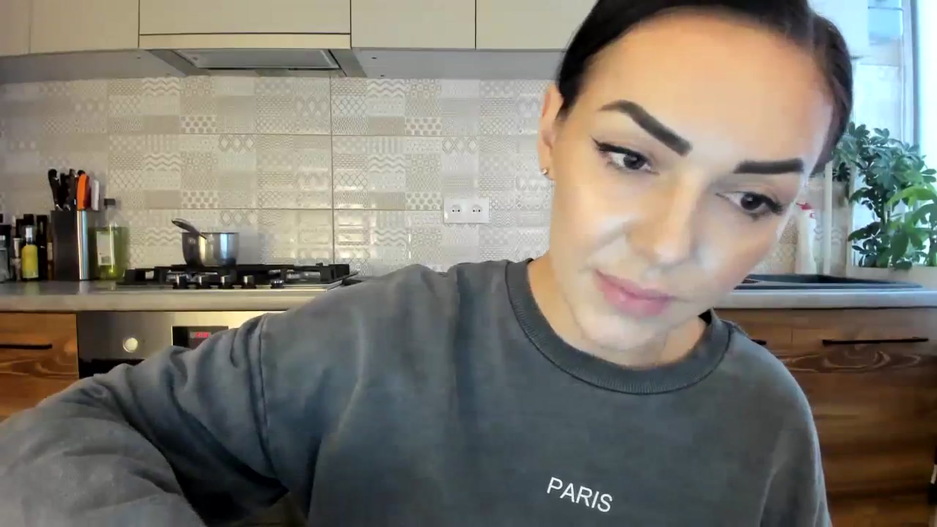 Gallery image thumbnail from MissNelly_'s myfreecams stream on, 12/14/2023, 11:42 image 11 of 20