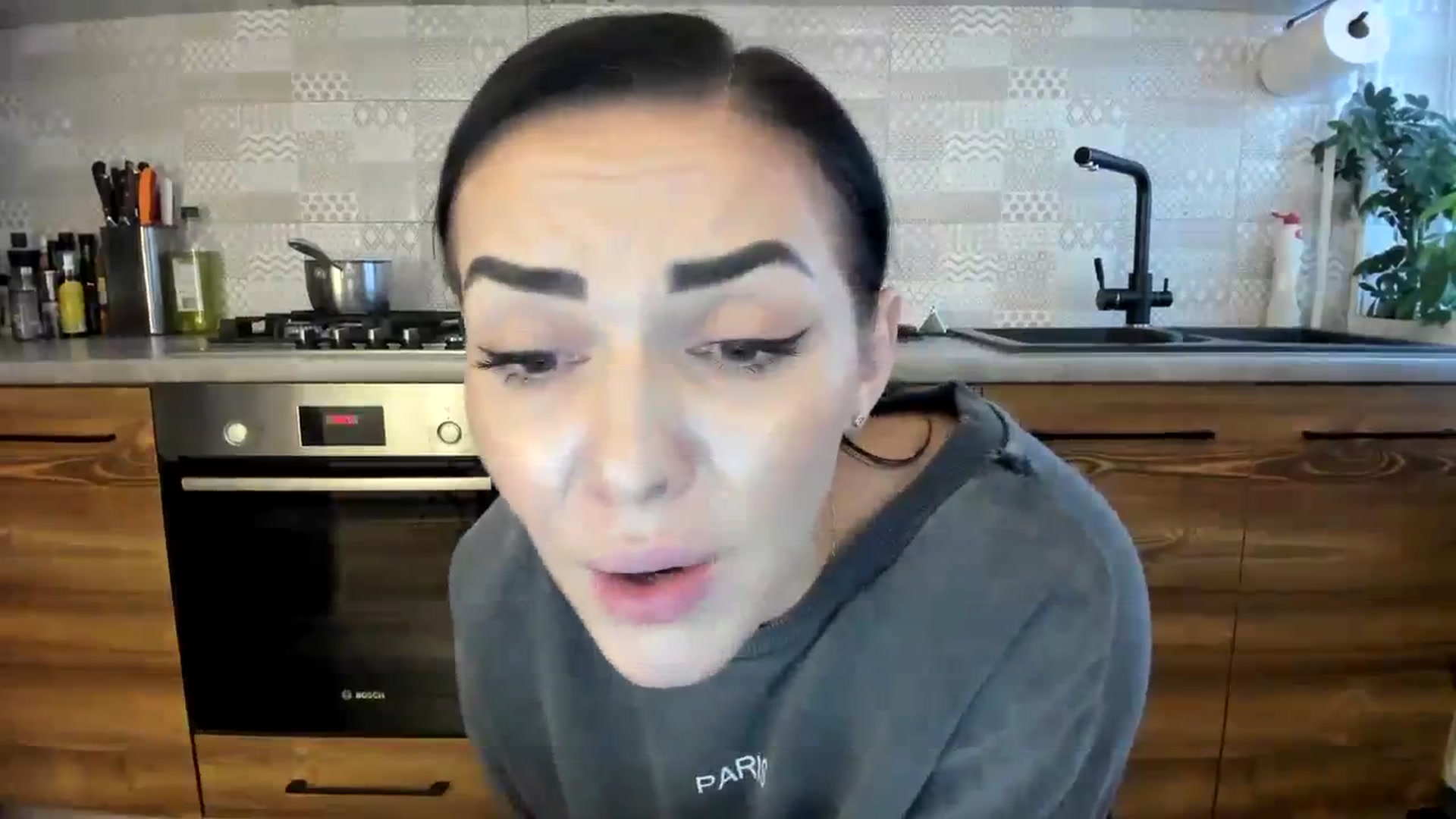 Gallery image thumbnail from MissNelly_'s myfreecams stream on, 12/14/2023, 12:37 image 15 of 20