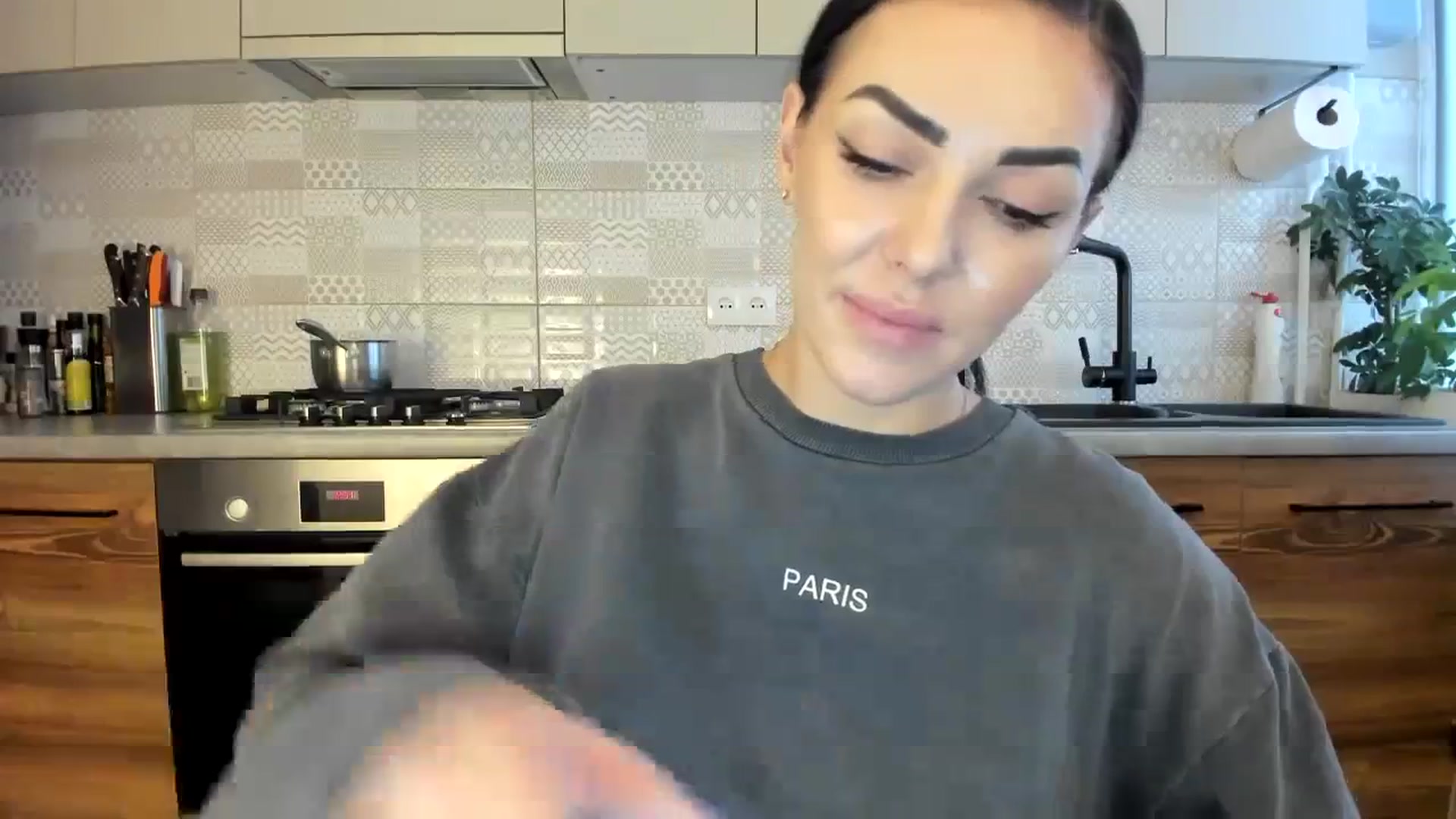 Gallery image thumbnail from MissNelly_'s myfreecams stream on, 12/14/2023, 12:37 image 19 of 20