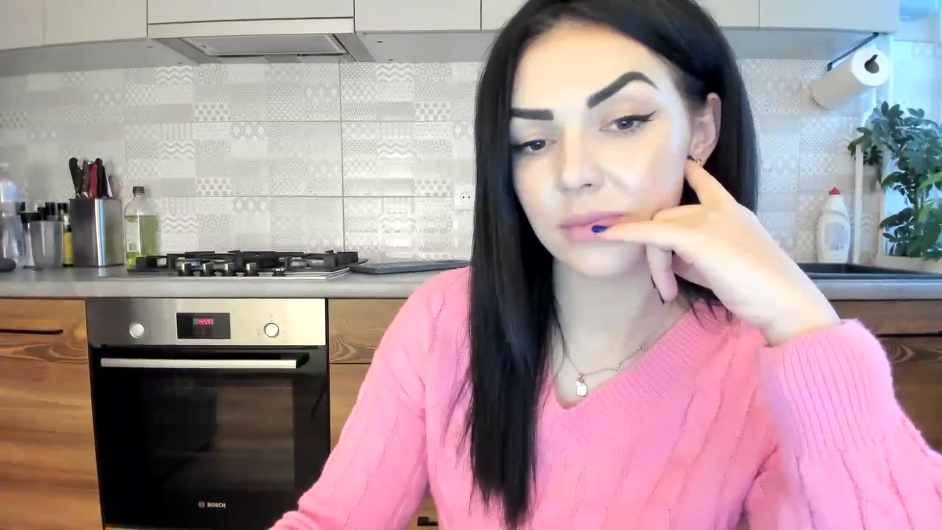 Gallery image thumbnail from MissNelly_'s myfreecams stream on, 12/15/2023, 13:30 image 17 of 20