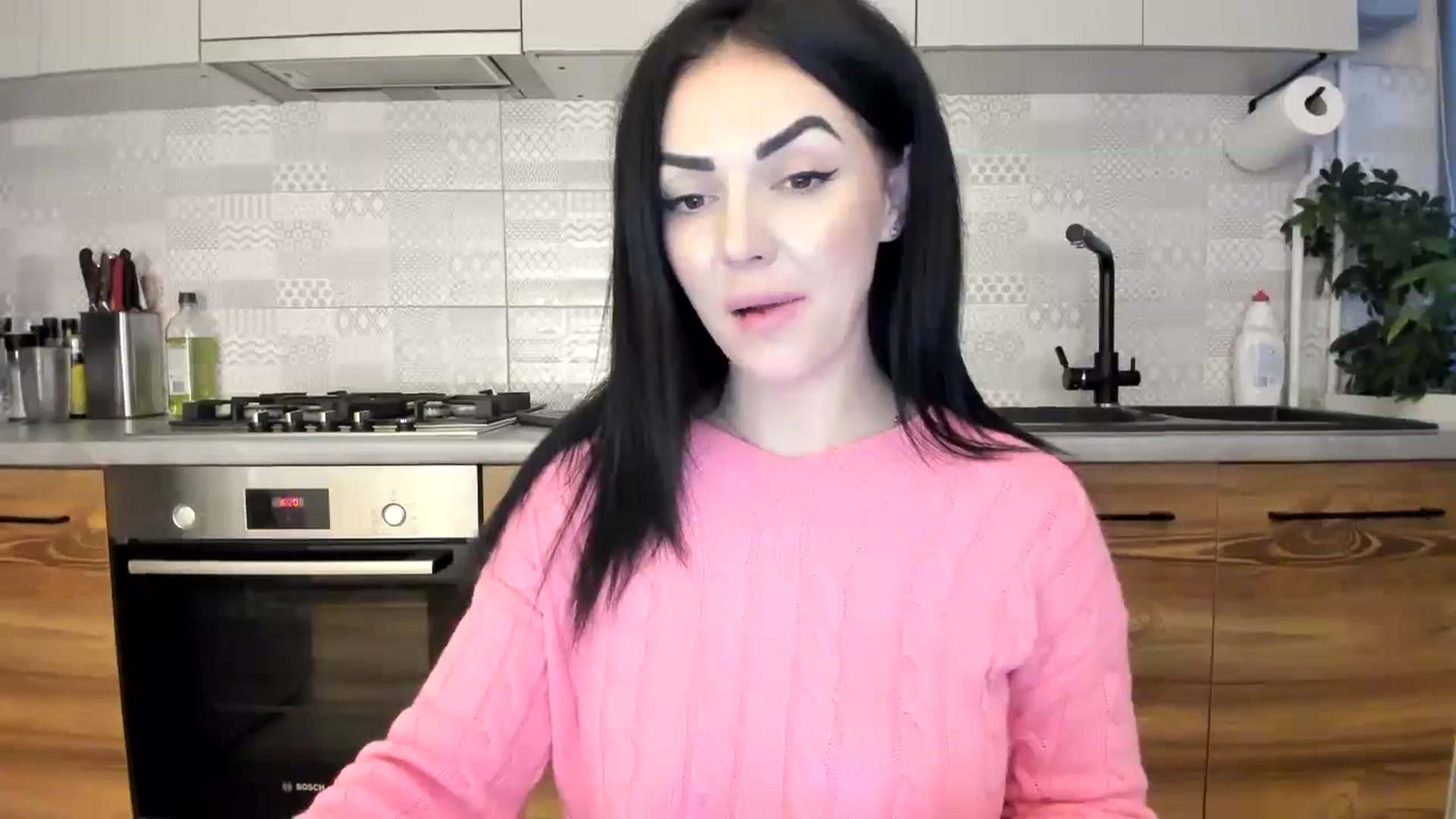 Gallery image thumbnail from MissNelly_'s myfreecams stream on, 12/15/2023, 16:00 image 4 of 20
