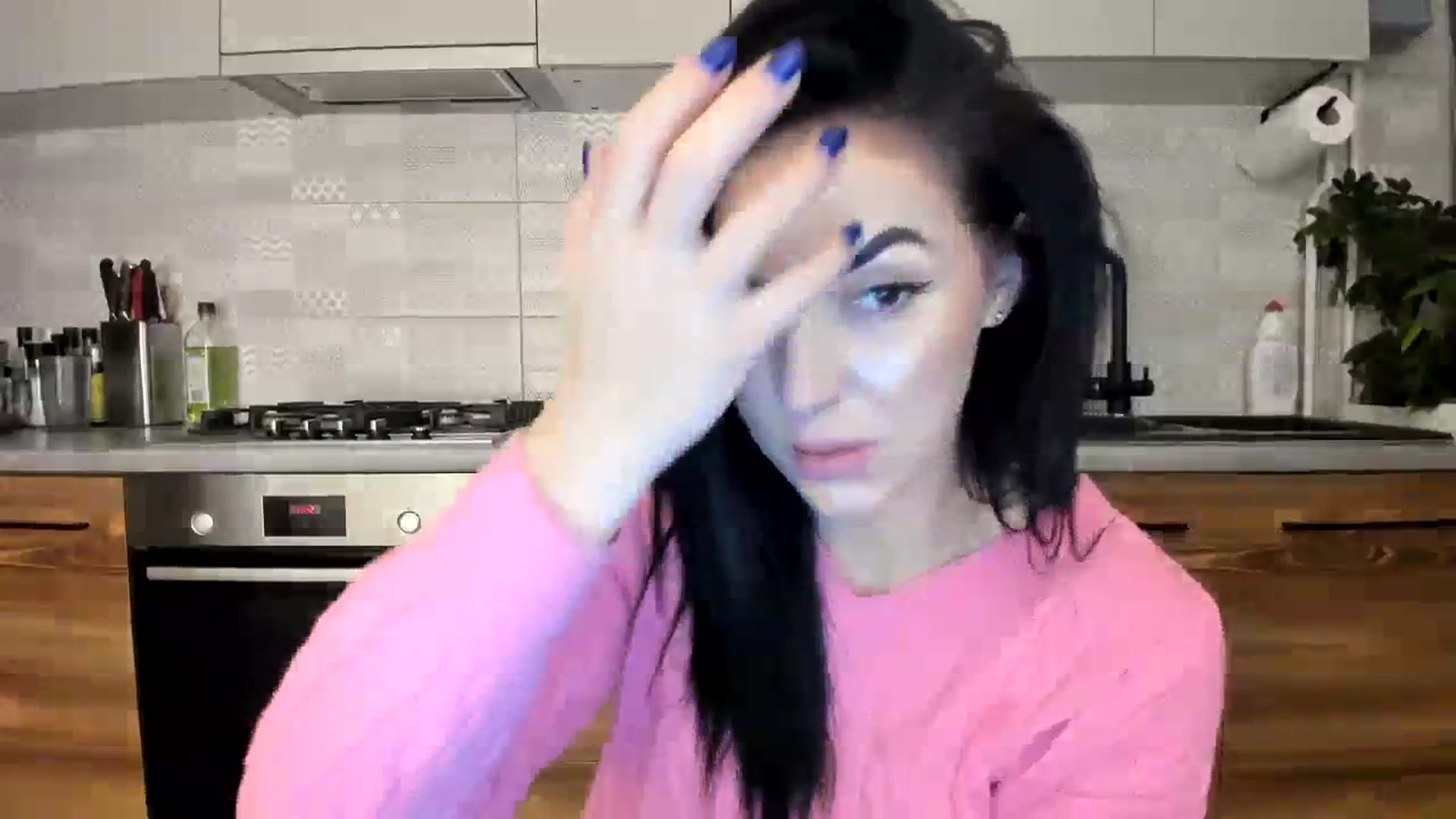 Gallery image thumbnail from MissNelly_'s myfreecams stream on, 12/15/2023, 16:00 image 20 of 20