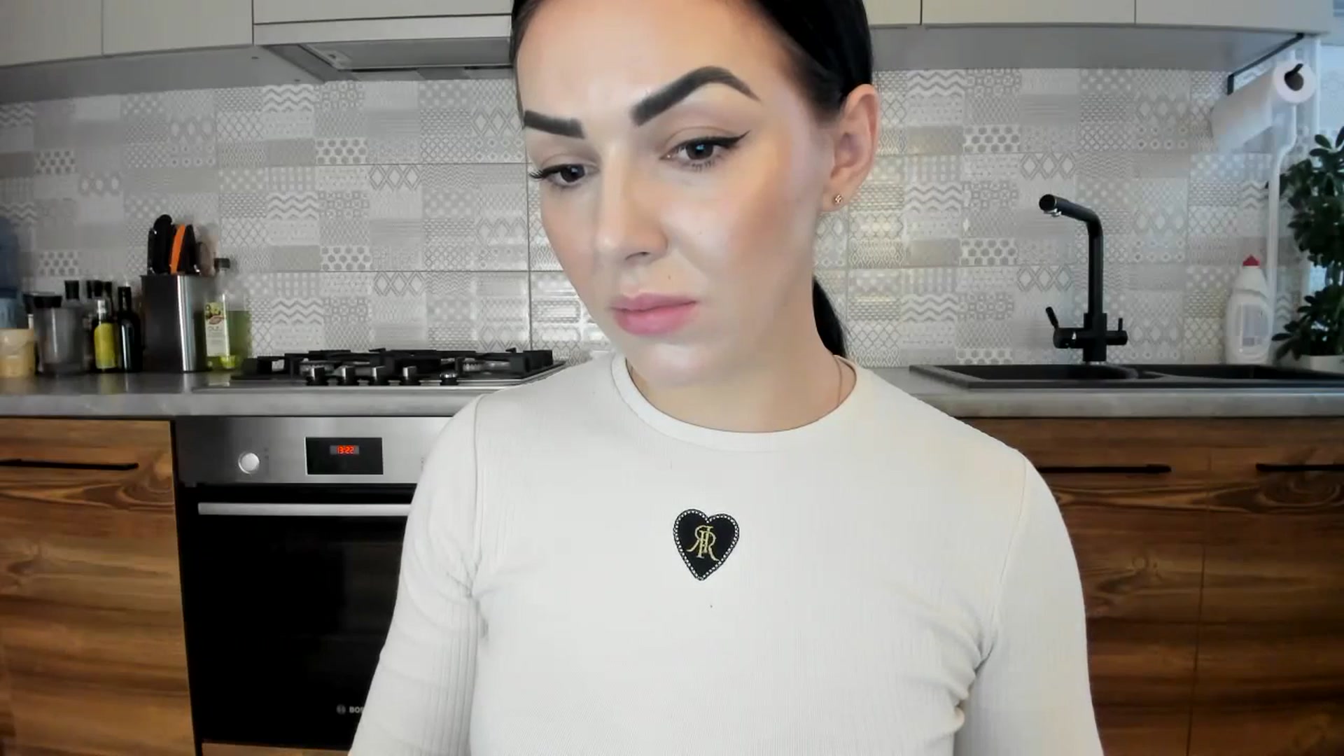 Gallery image thumbnail from MissNelly_'s myfreecams stream on, 12/21/2023, 12:04 image 11 of 20