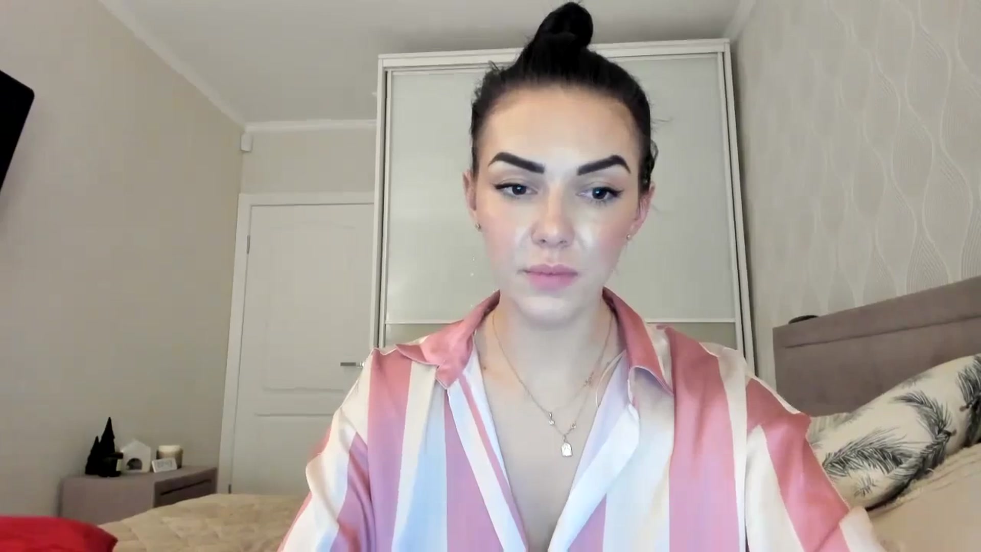 Gallery image thumbnail from MissNelly_'s myfreecams stream on, 12/23/2023, 20:48 image 20 of 20